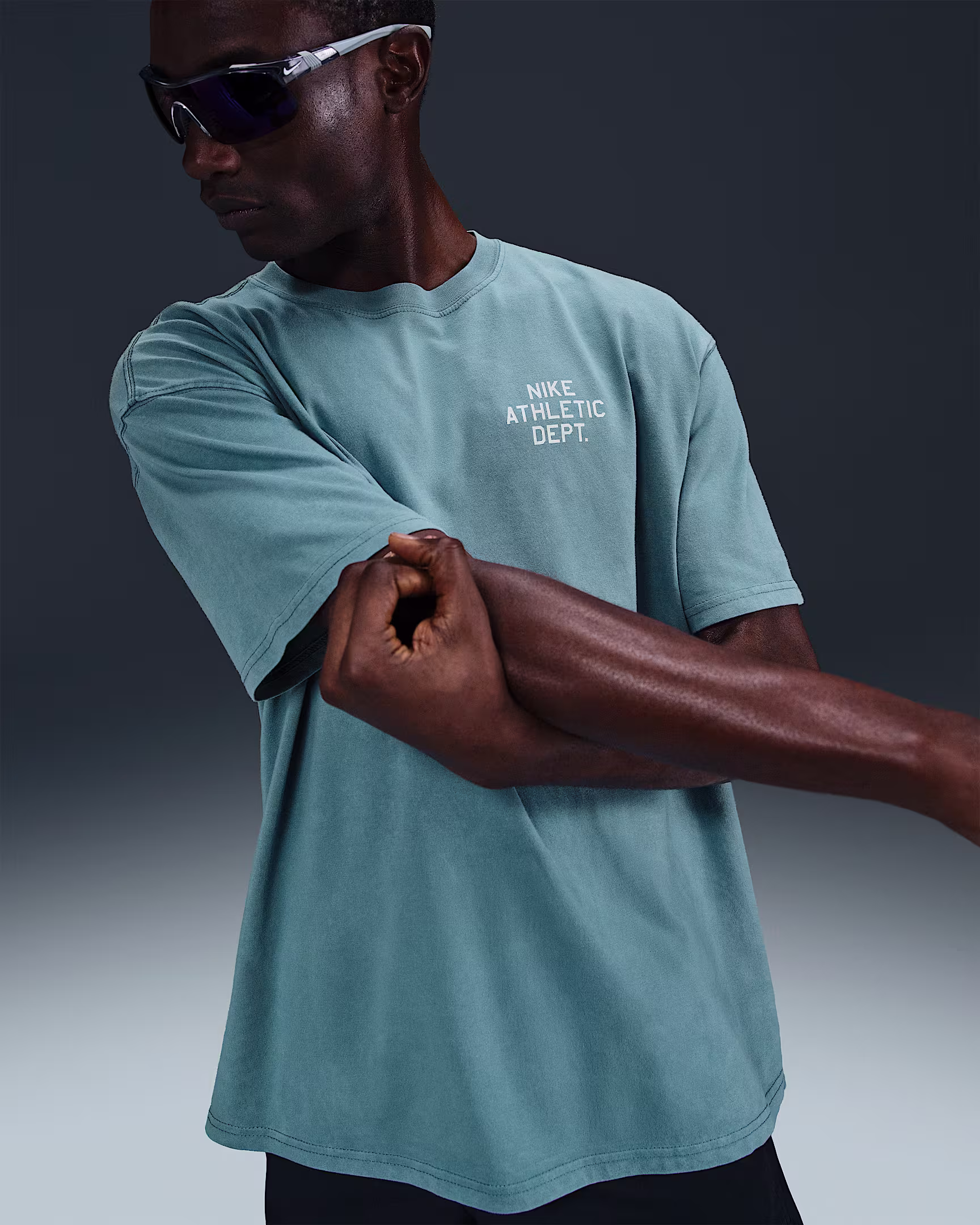 Nike მამაკაცის მაისური