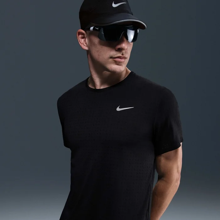 Nike მამაკაცის მაისური