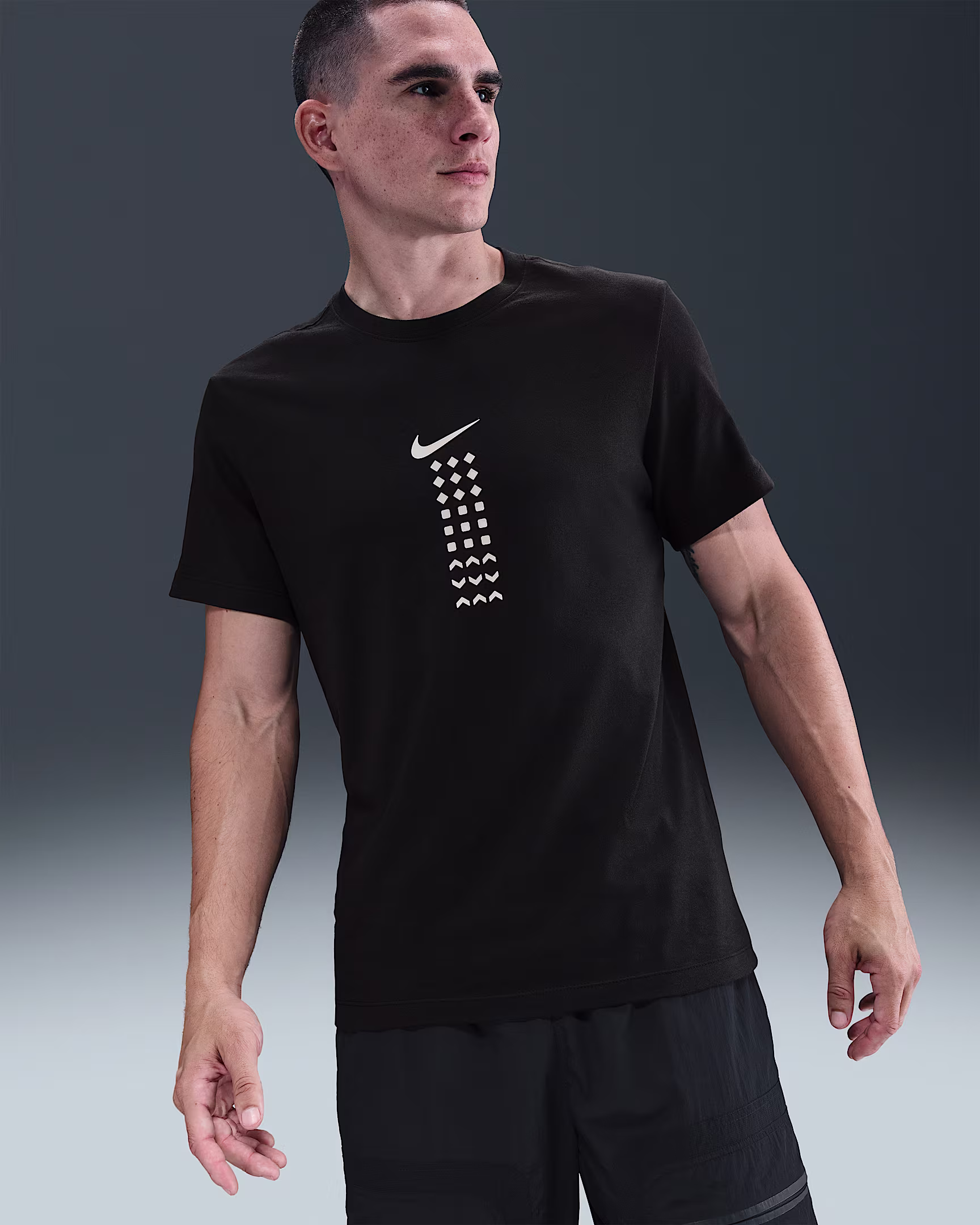 Nike მამაკაცის მაისური