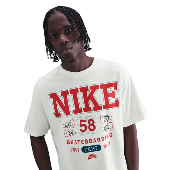 Nike მამაკაცის მაისური