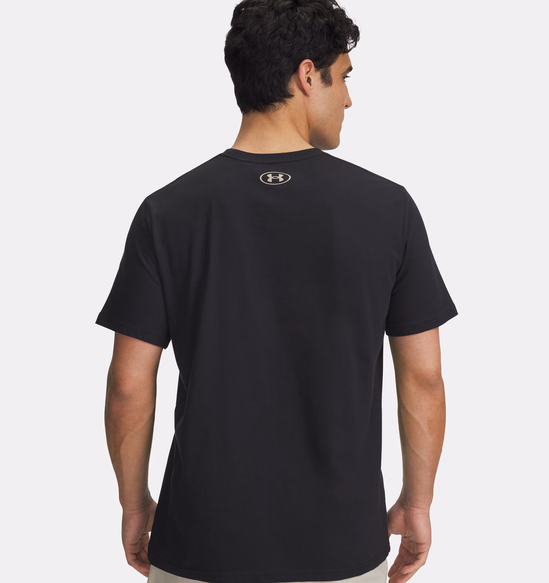 Under Armour მამაკაცის მაისური