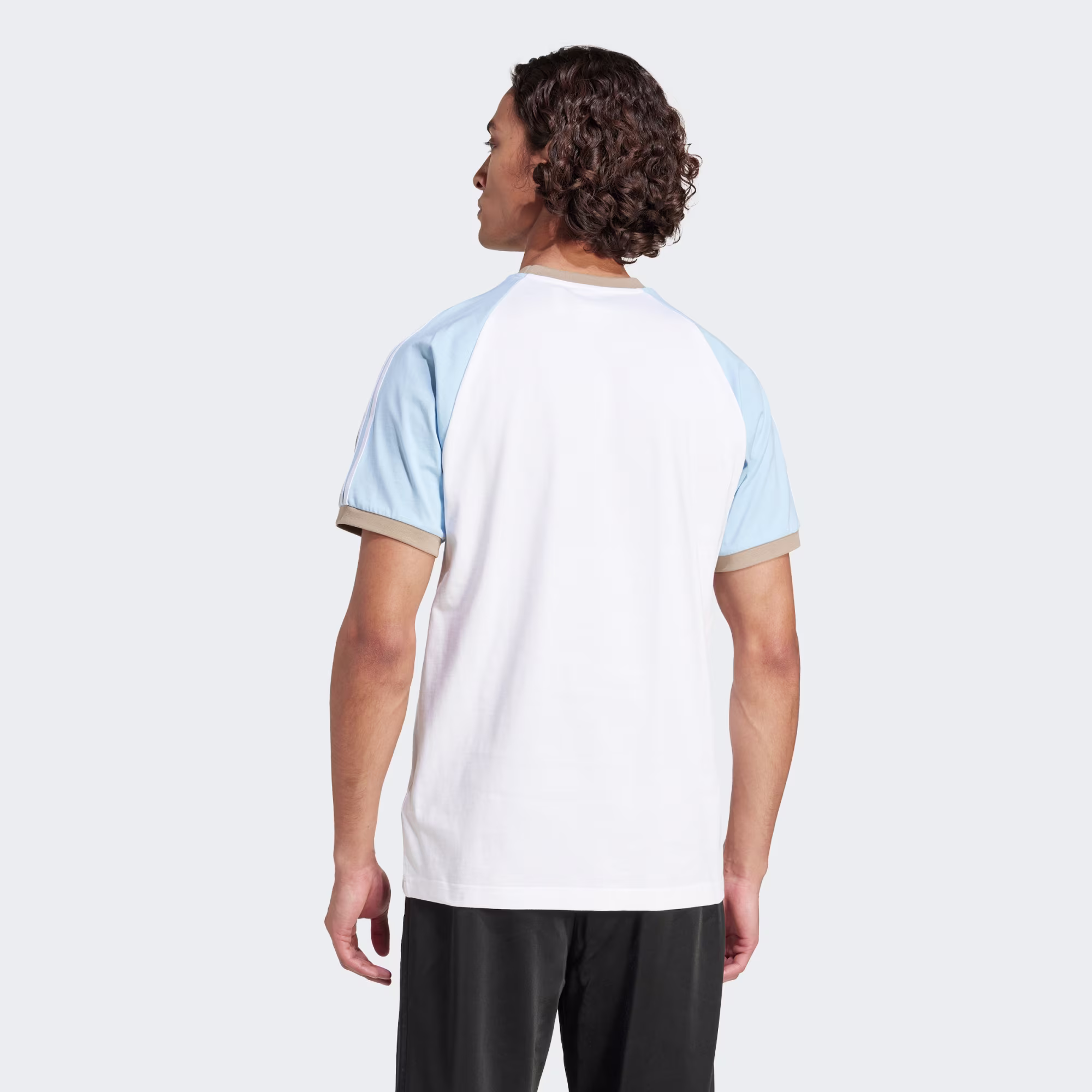 Adidas მამაკაცის მაისური CALI TEE