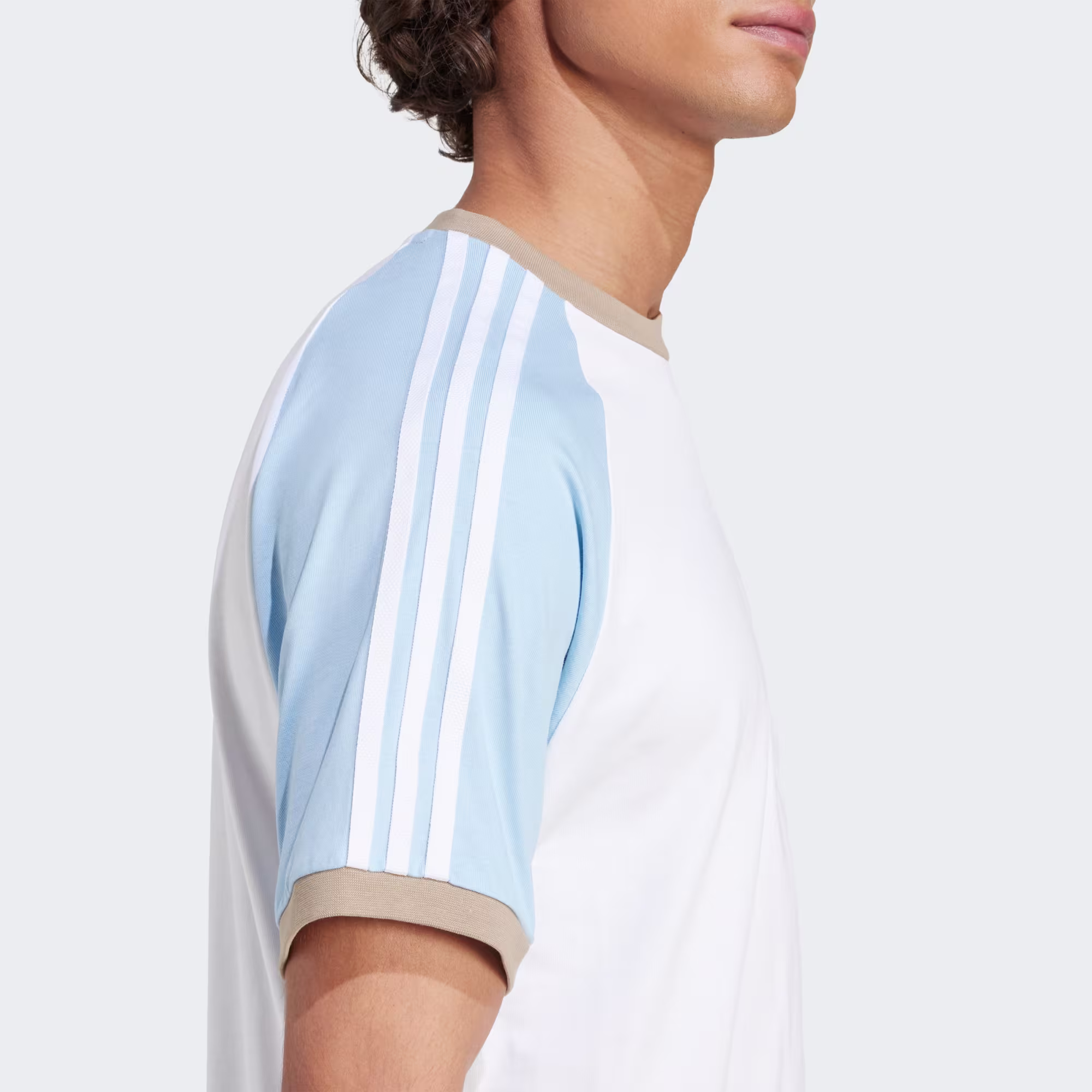 Adidas მამაკაცის მაისური CALI TEE