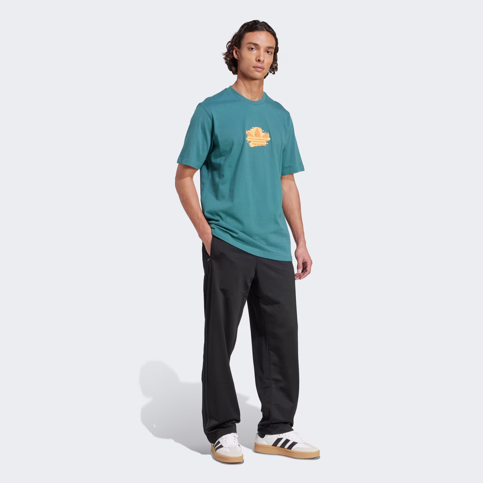 Adidas მამაკაცის მაისური GRAPHIC TEE