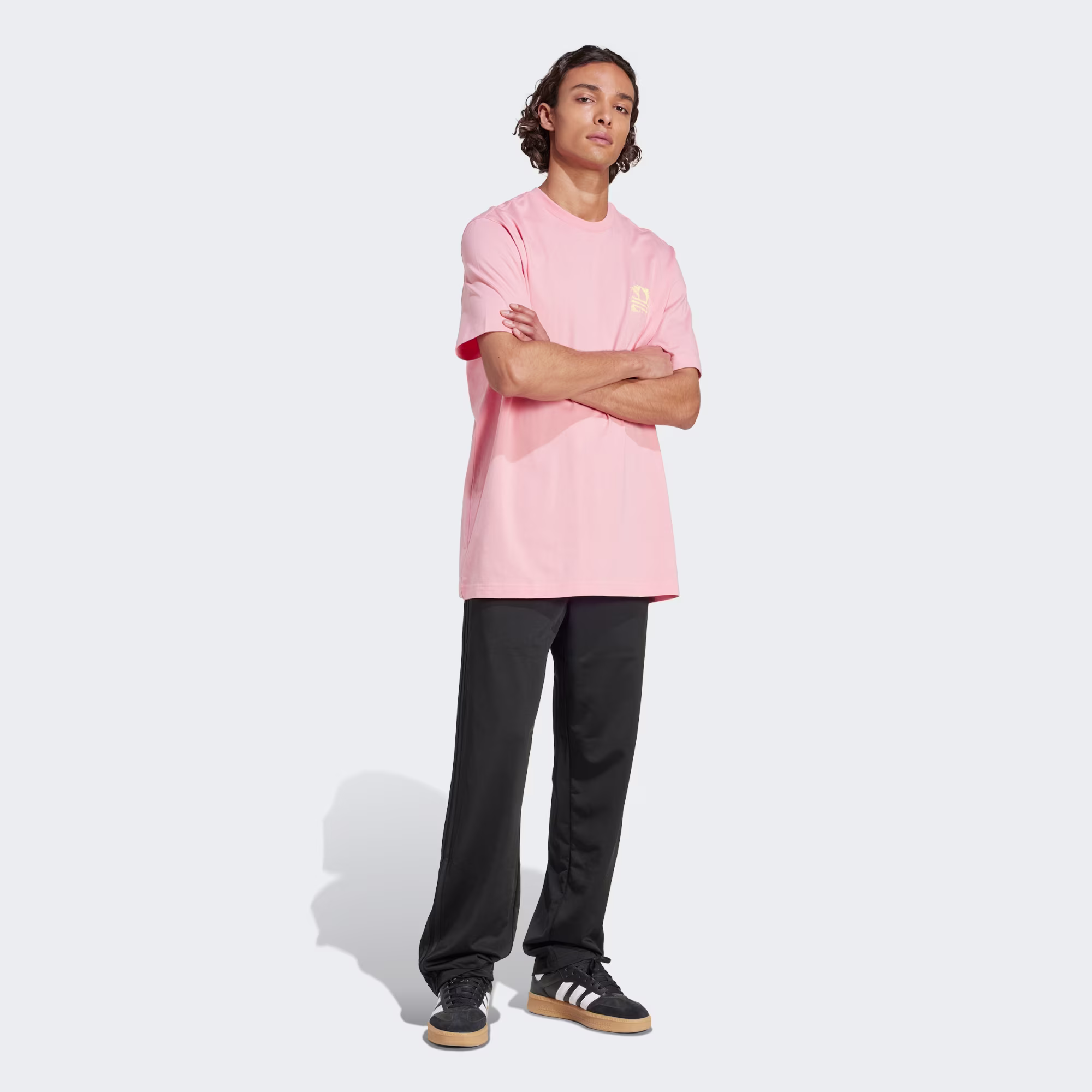 Adidas მამაკაცის მაისური GRAPHIC TEE