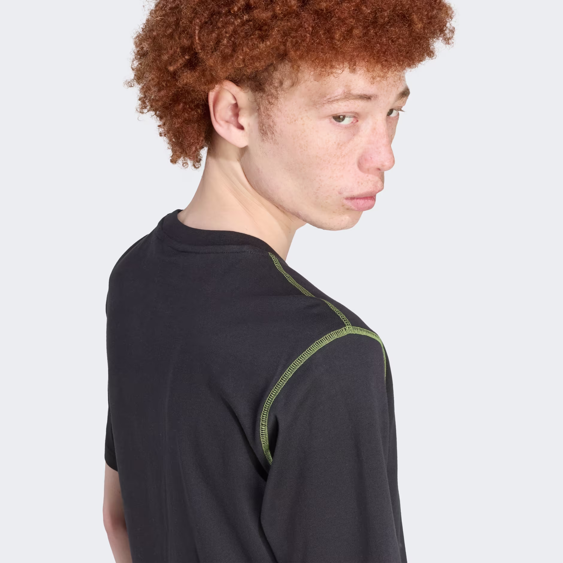 Adidas მამაკაცის მაისური