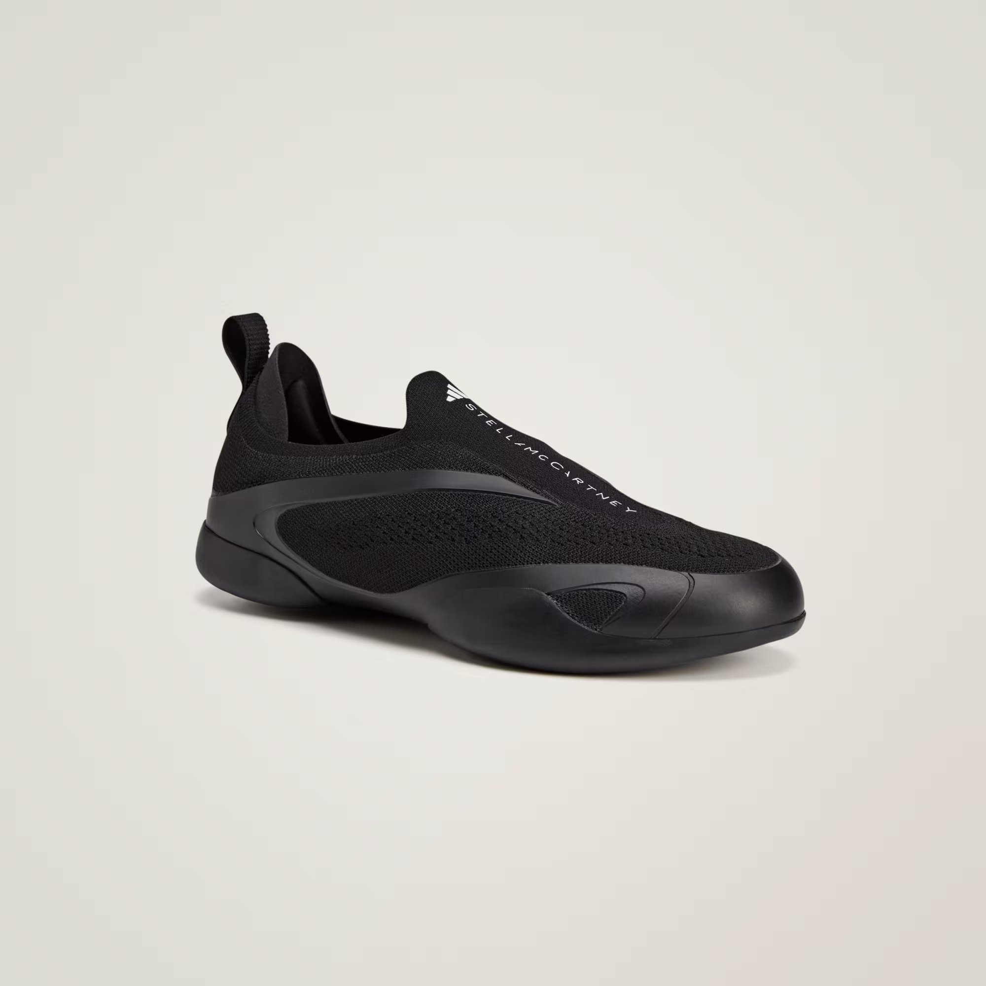 Adidas მამაკაცის სპორტული ფეხსაცმელი