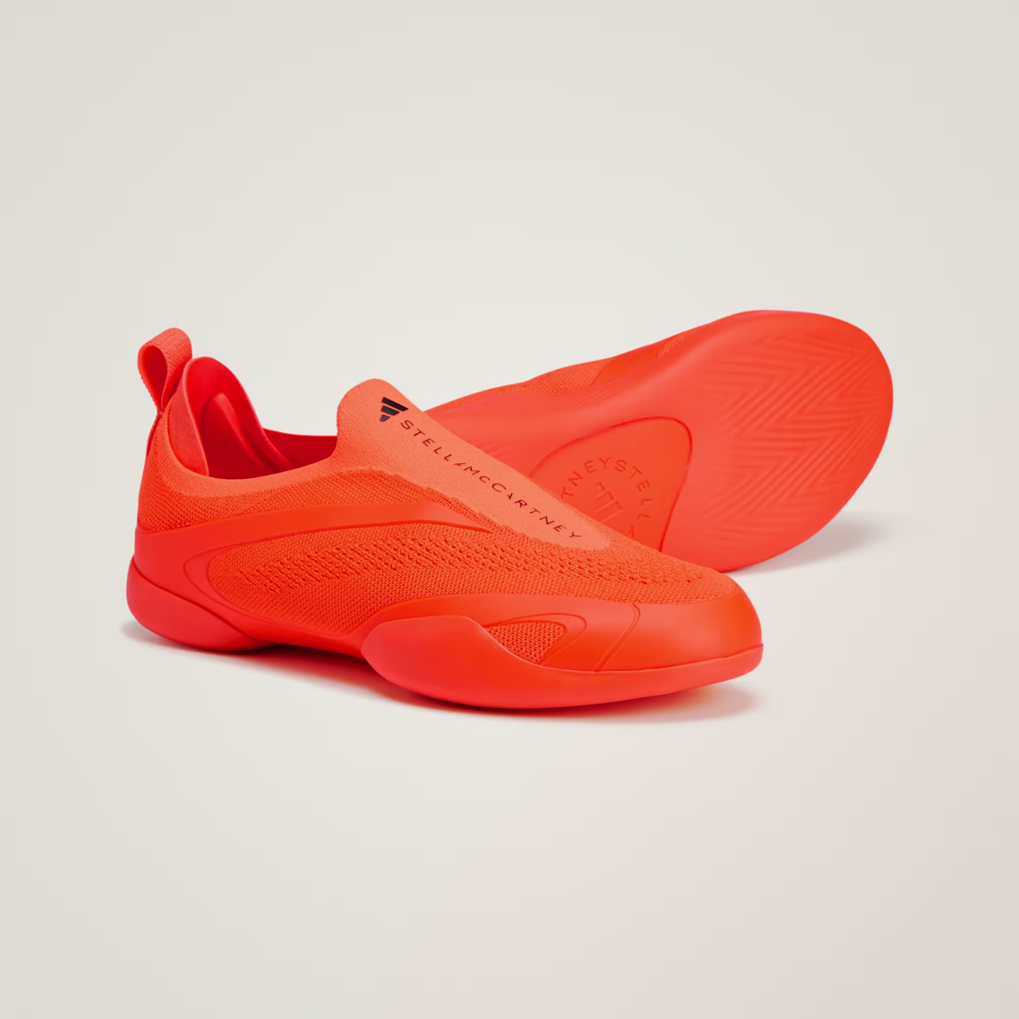 Adidas მამაკაცის სპორტული ფეხსაცმელი