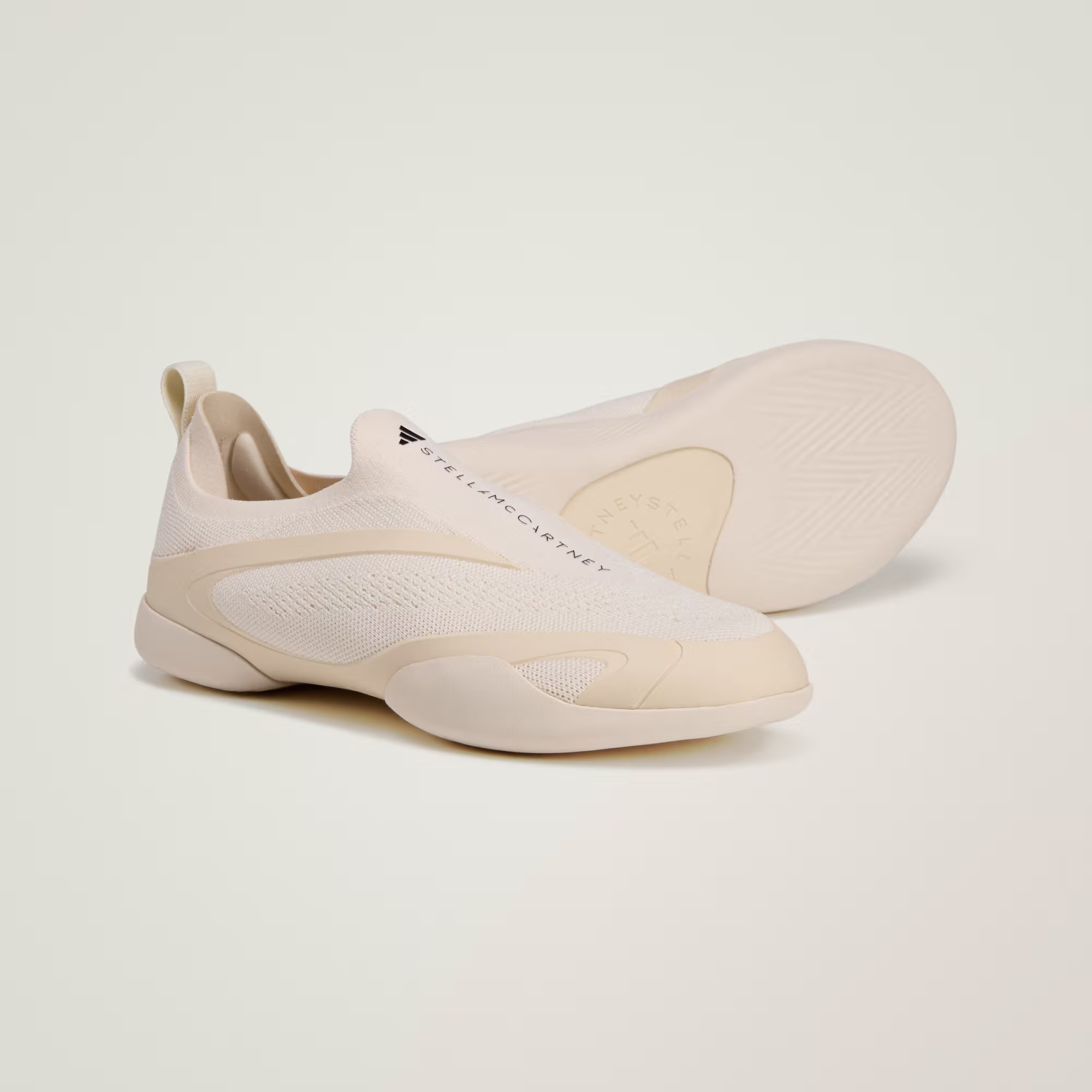Adidas მამაკაცის სპორტული ფეხსაცმელი