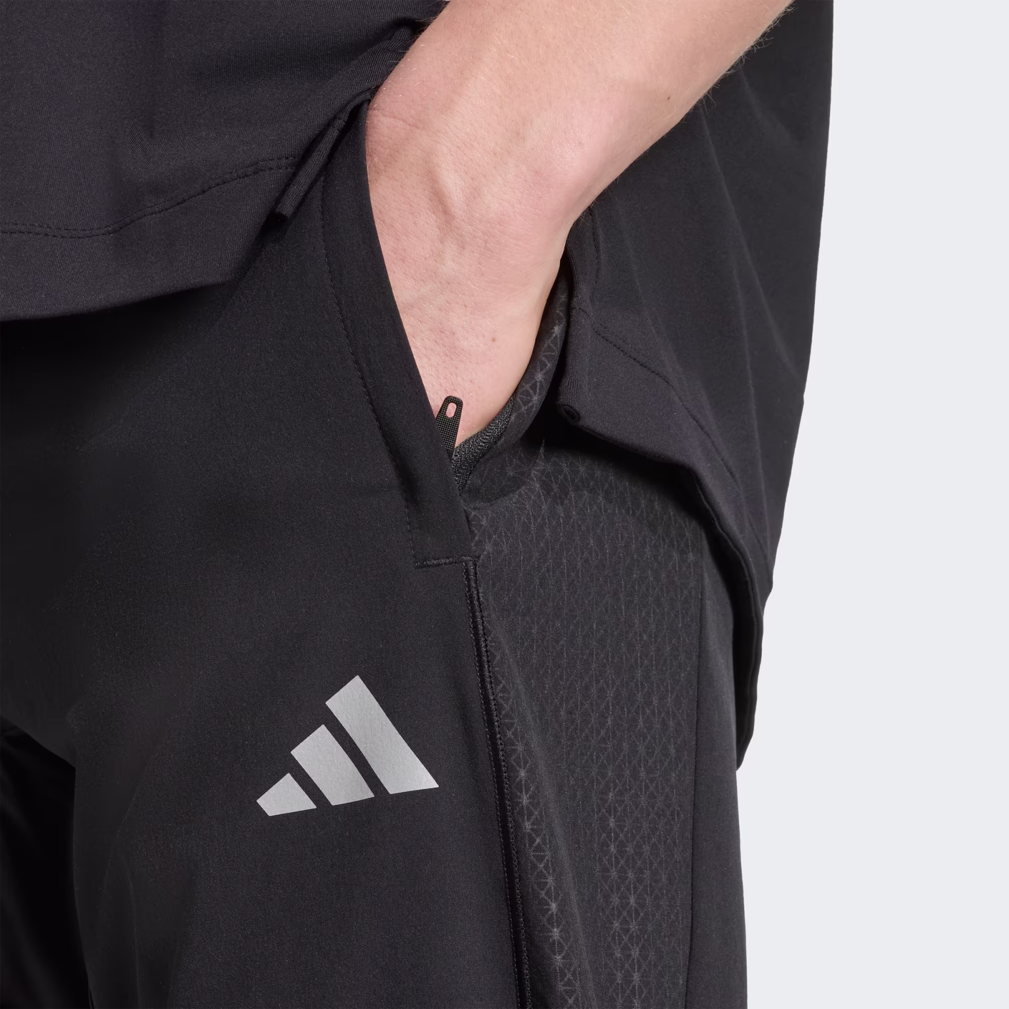Adidas მამაკაცის შარვალი