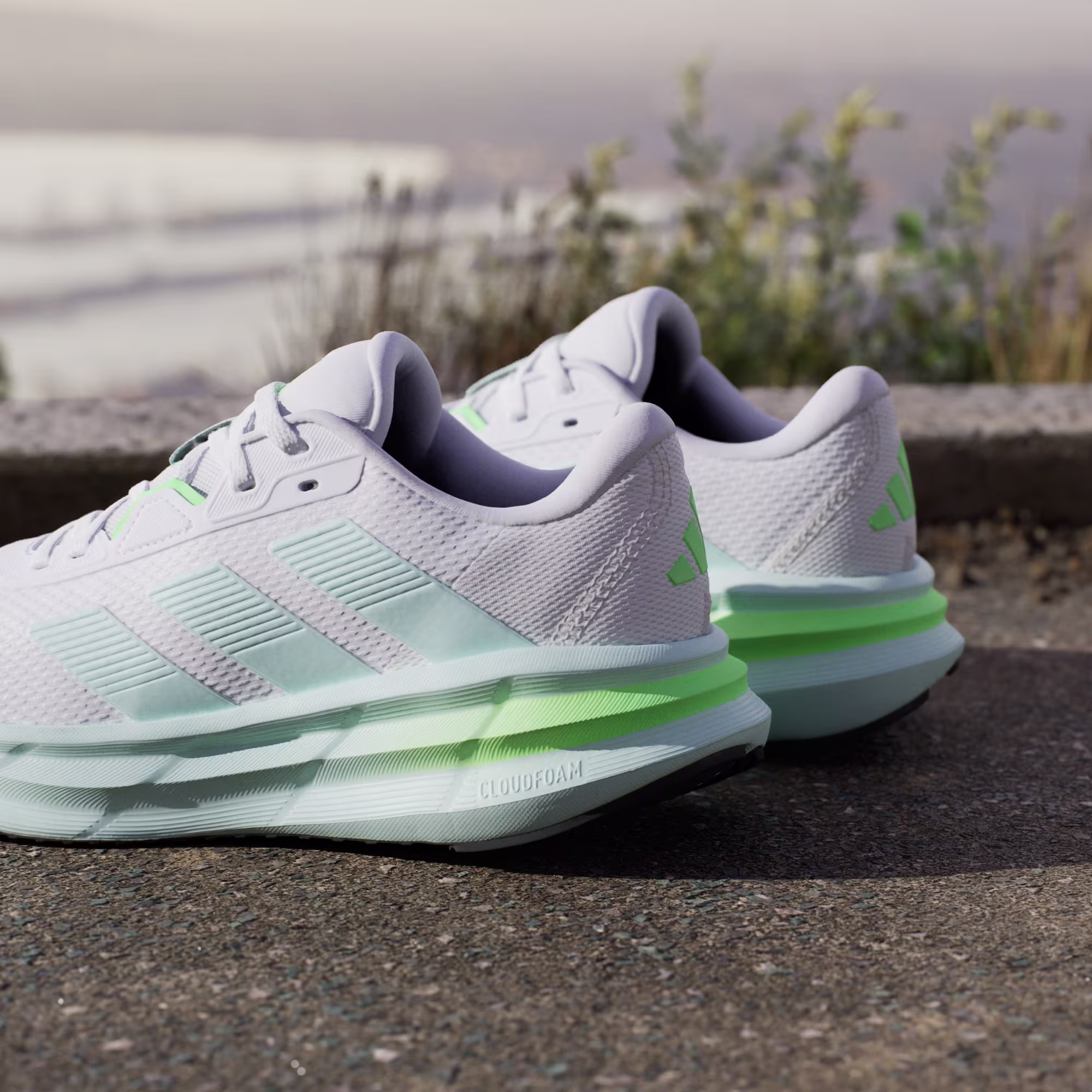 Adidas ქალის სპორტული ფეხსაცმელი