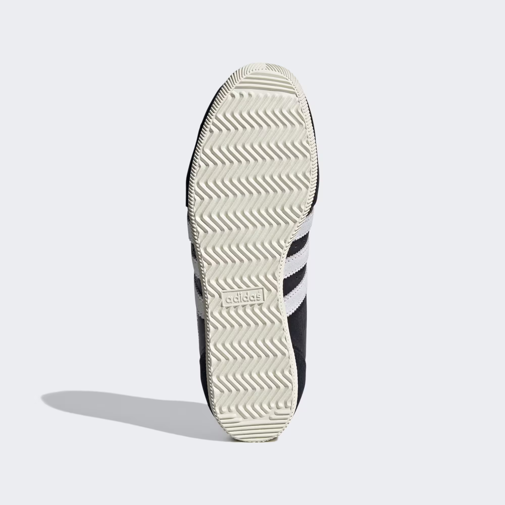 Adidas ქალის სპორტული ფეხსაცმელი