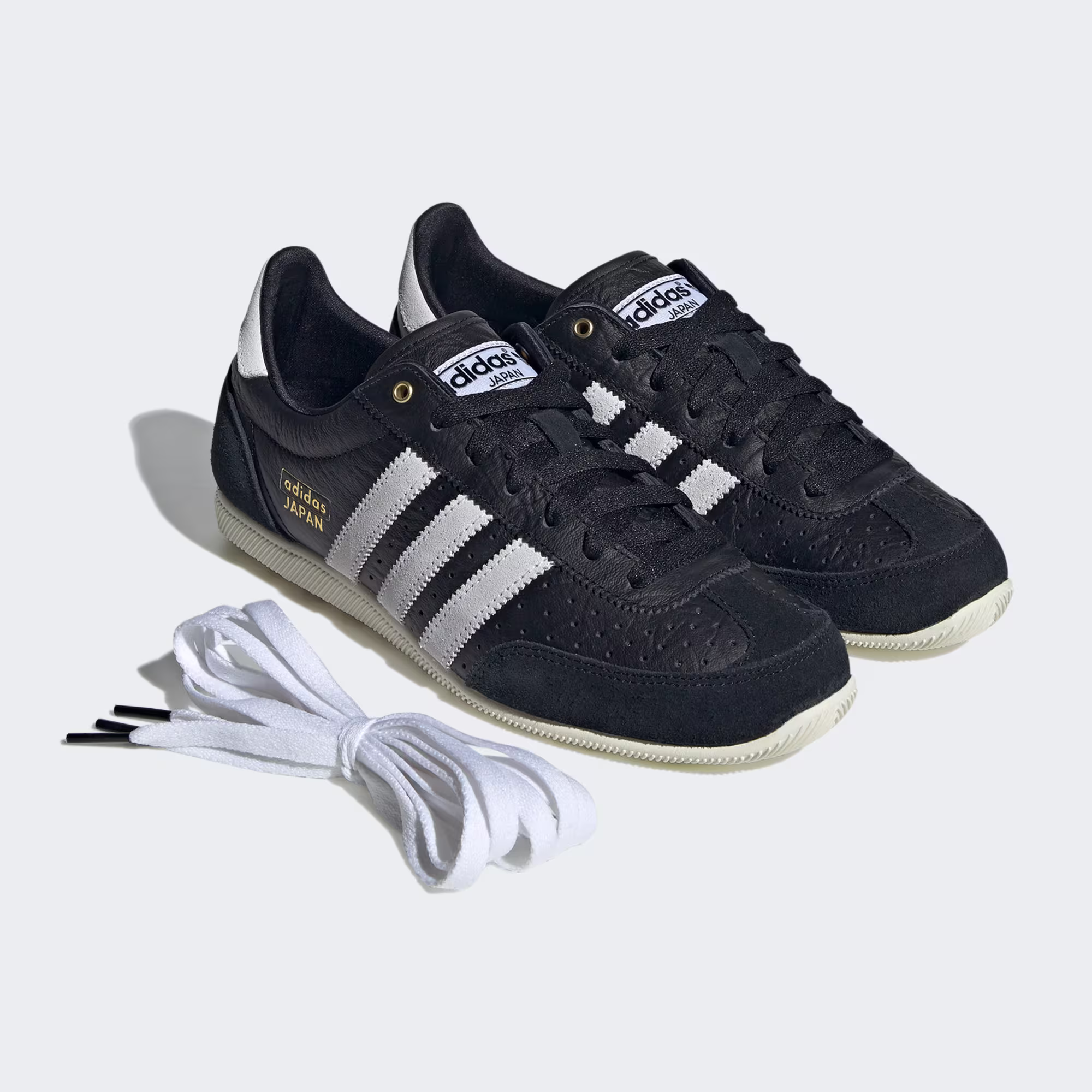 Adidas ქალის სპორტული ფეხსაცმელი