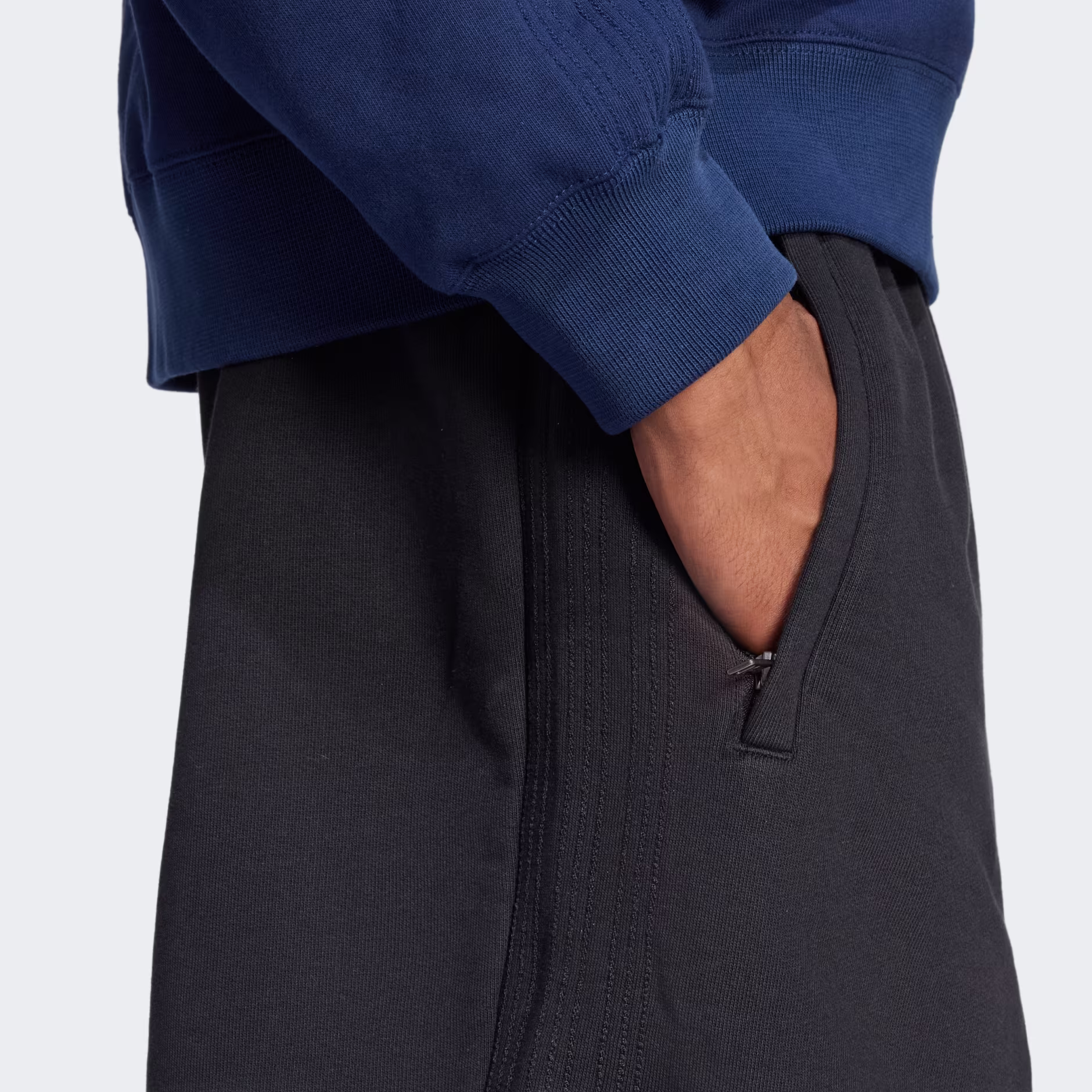 მამაკაცის შორტი