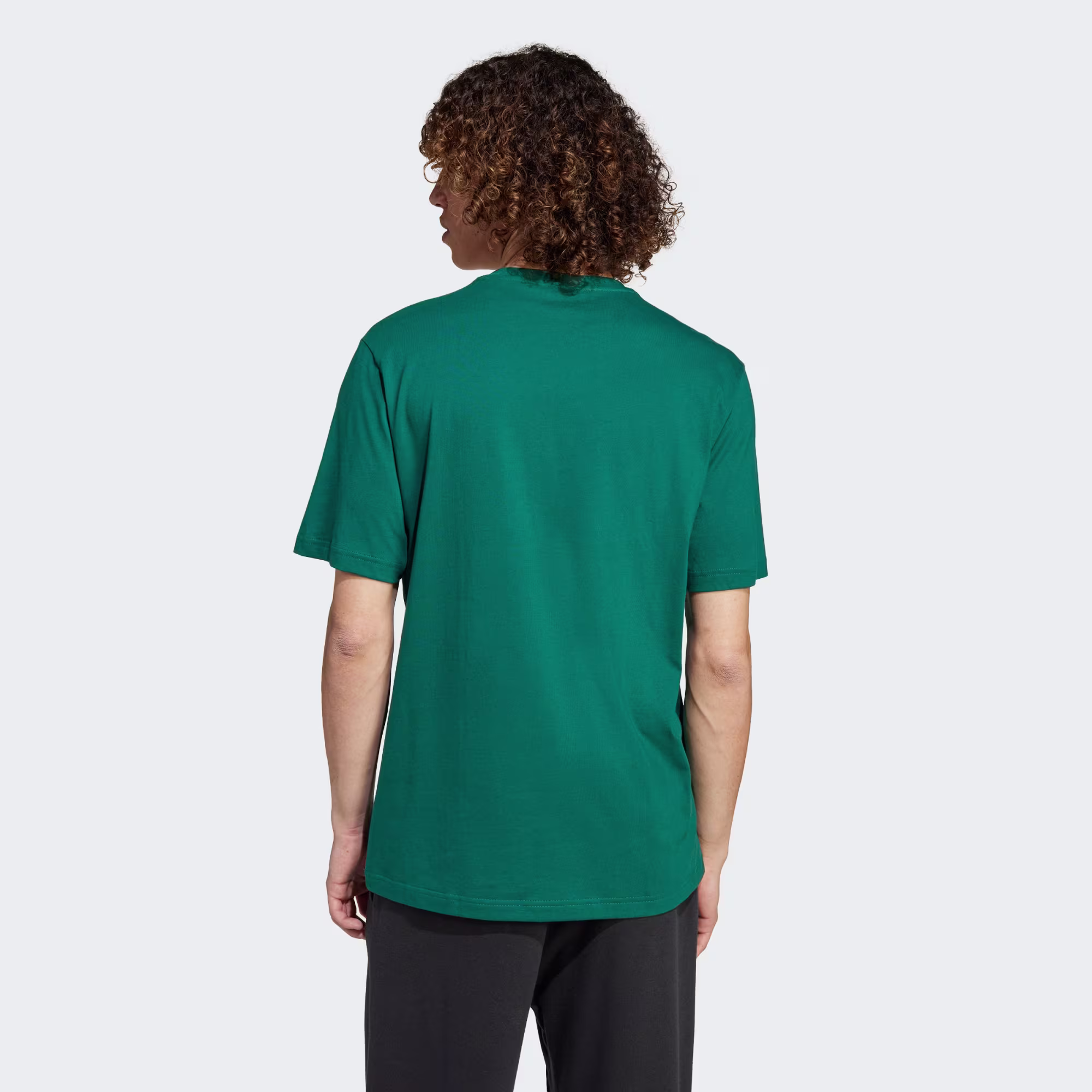Adidas მამაკაცის მაისური