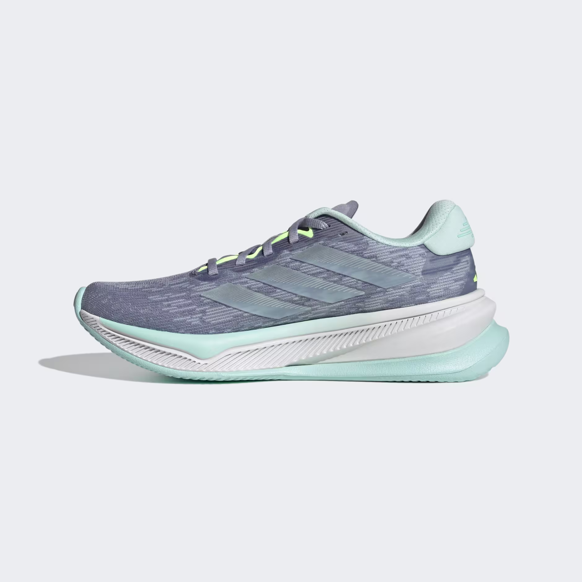 Adidas ქალის სპორტული ფეხსაცმელი