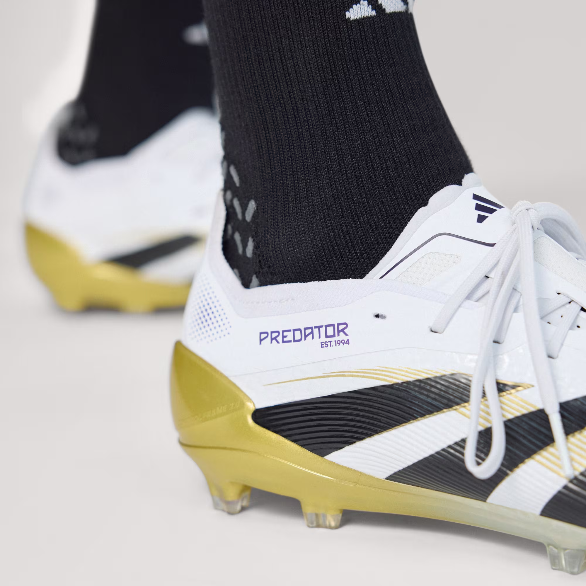 Adidas მამაკაცის სპორტული ფეხსაცმელი