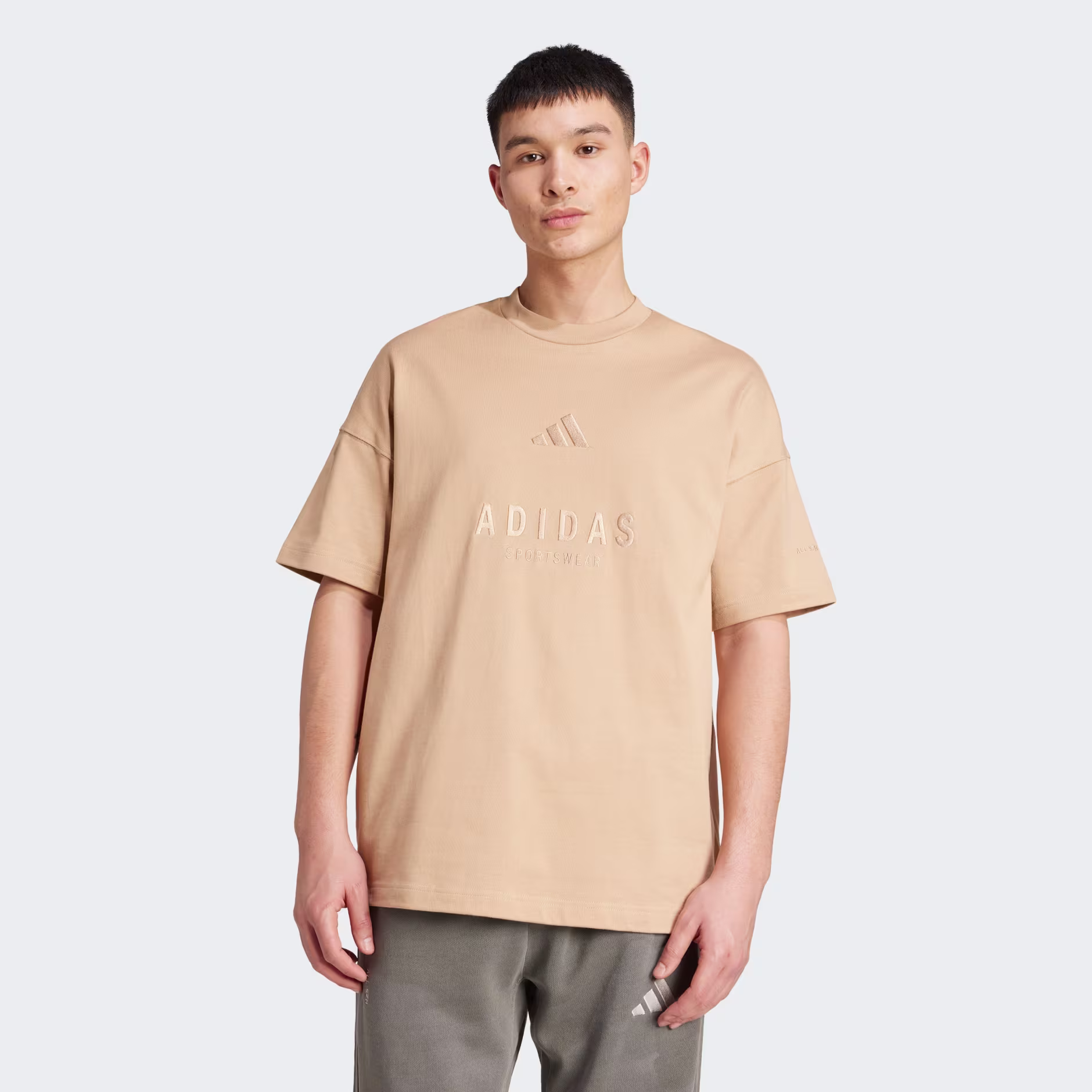 Adidas მამაკაცის მაისური