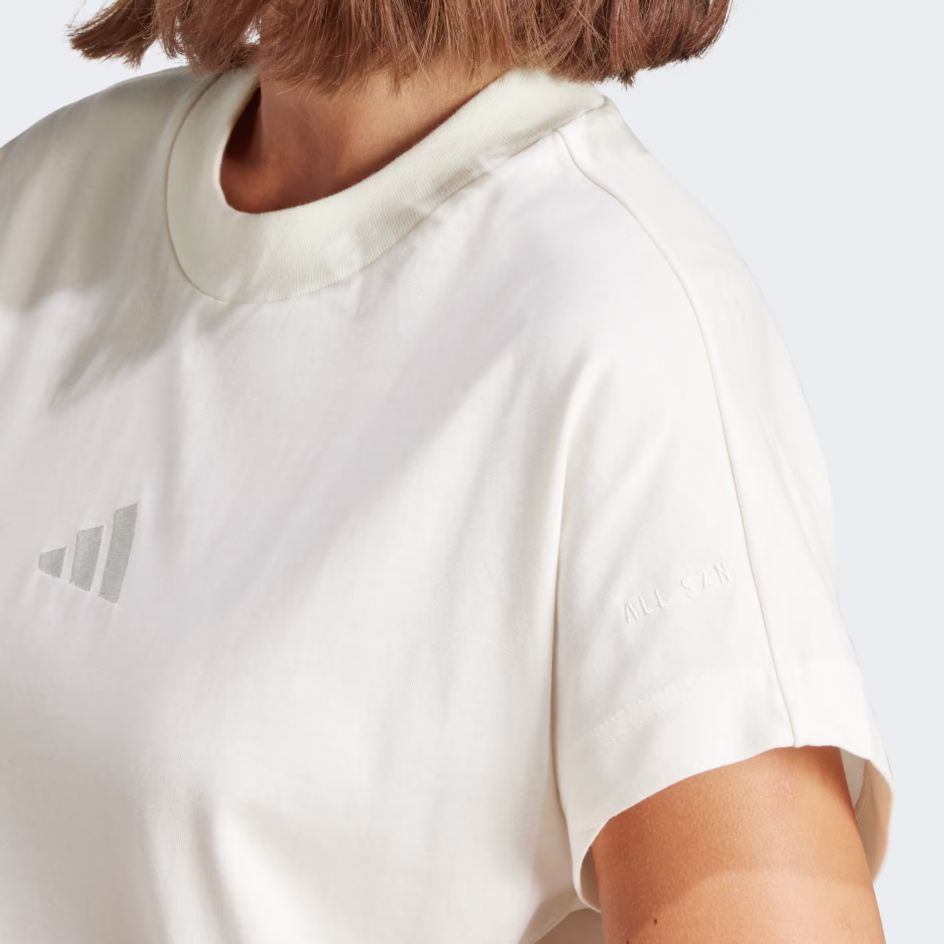 ქალის მაისური