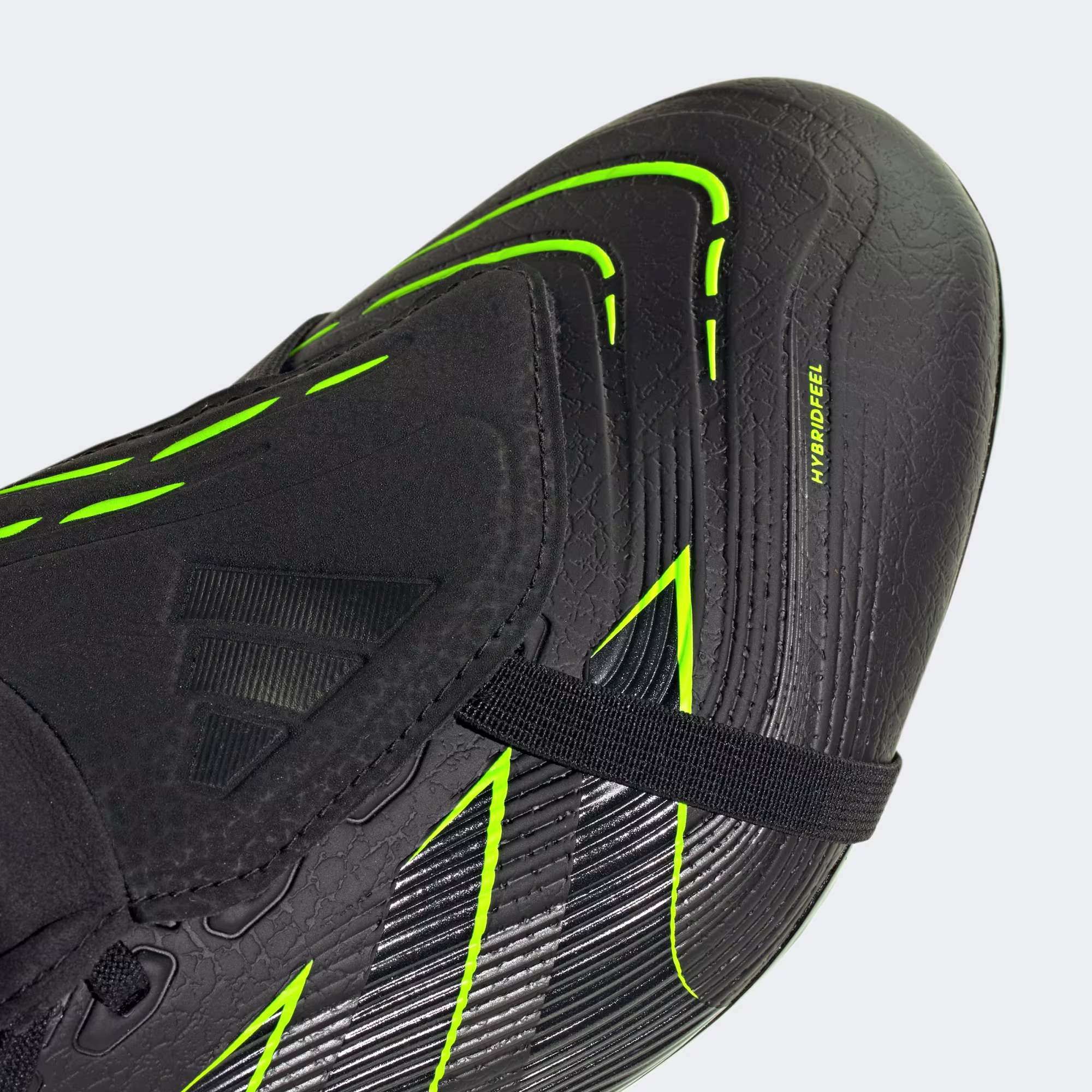 Adidas მამაკაცის სპორტული ფეხსაცმელი