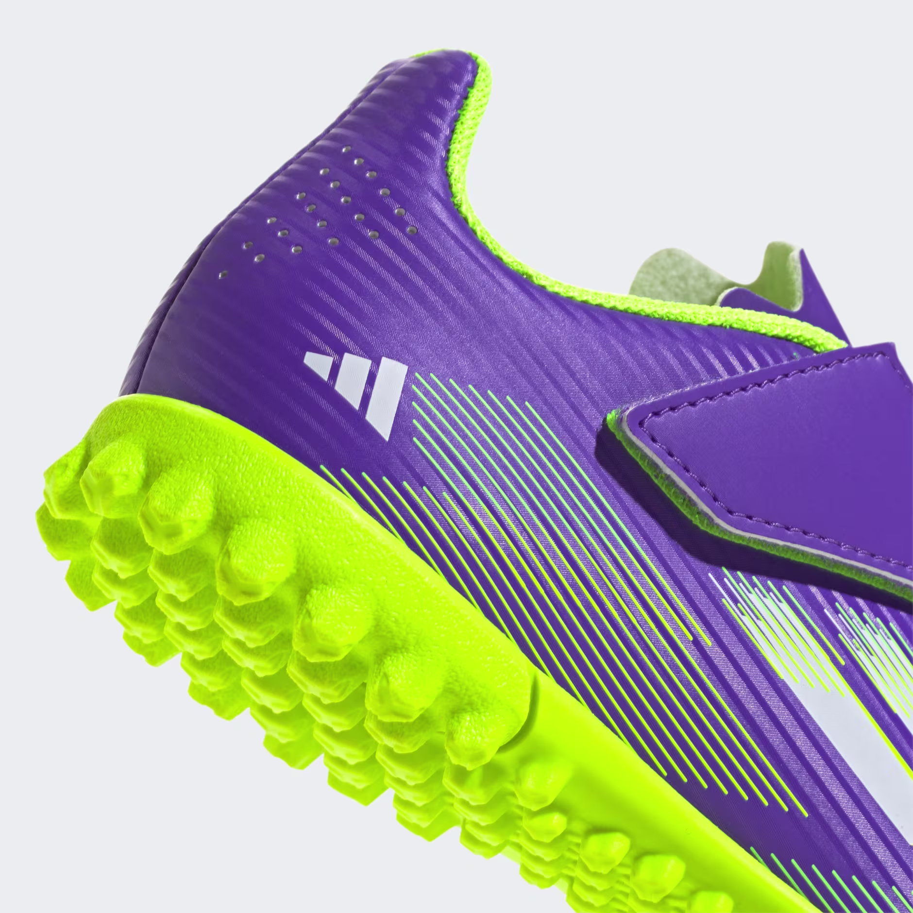 Adidas ბავშვის სპორტული ფეხსაცმელი