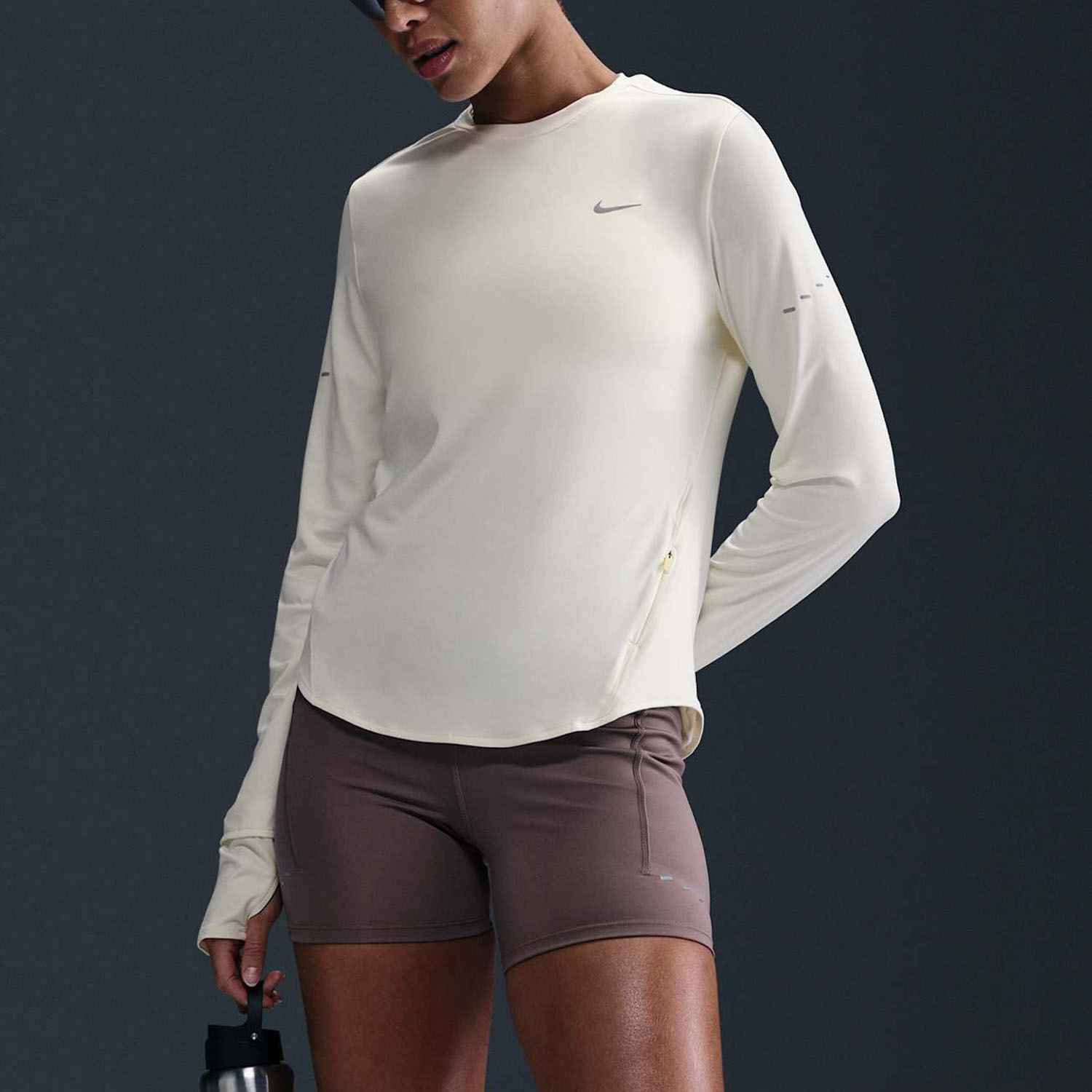 ქალის მაისური