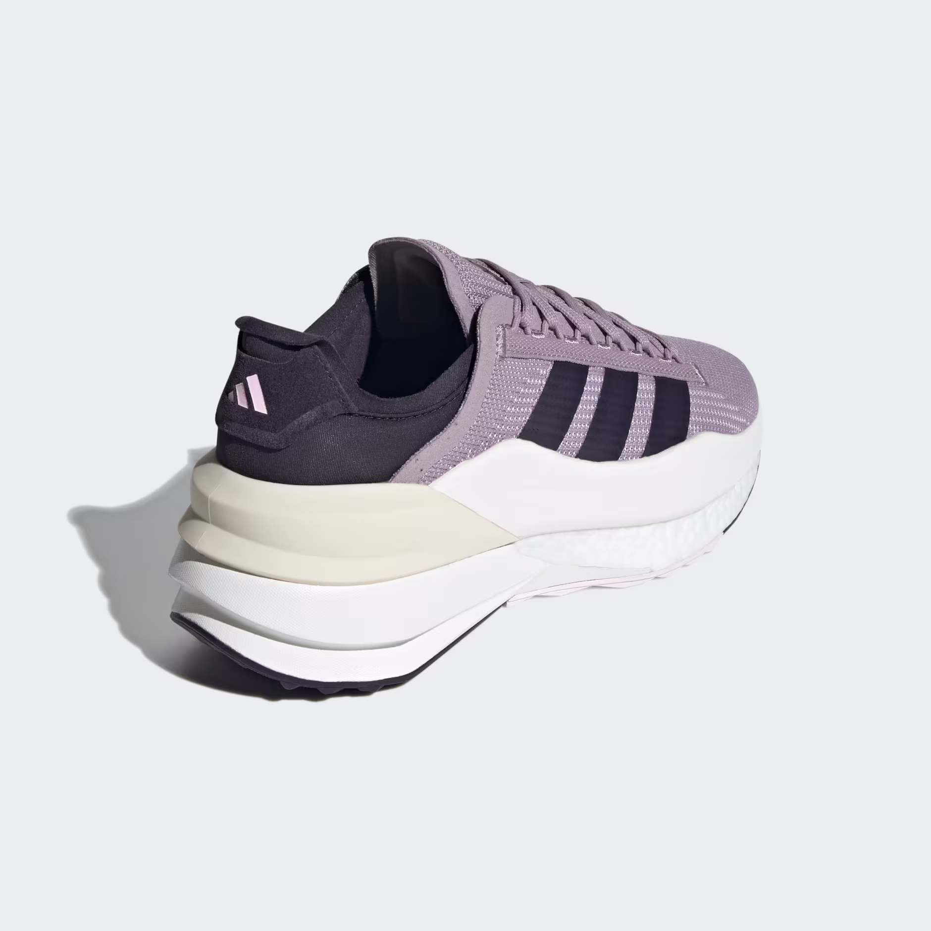 Adidas ქალის სპორტული ფეხსაცმელი AVRYN_X
