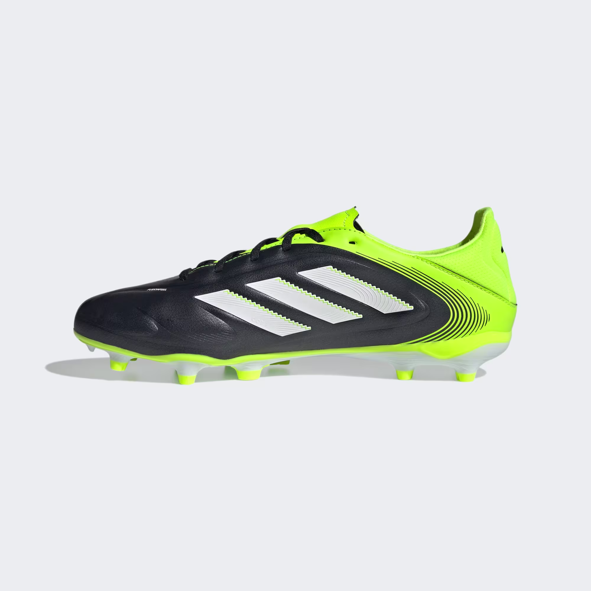 Adidas მამაკაცის სპორტული ფეხსაცმელი