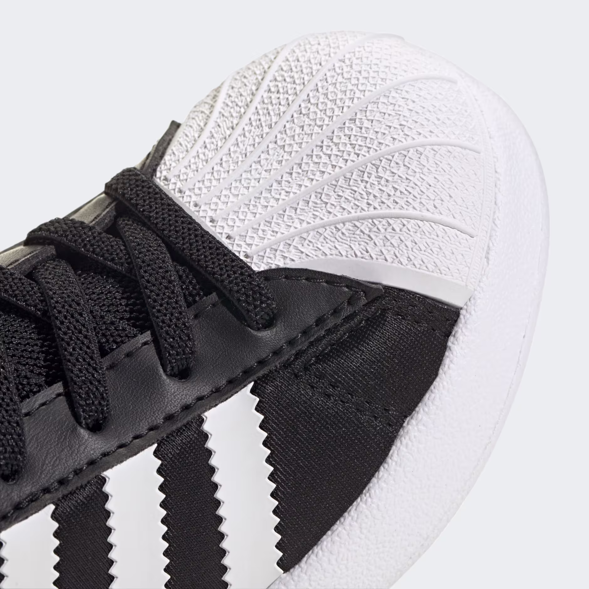 Adidas ბავშვის სპორტული ფეხსაცმელი