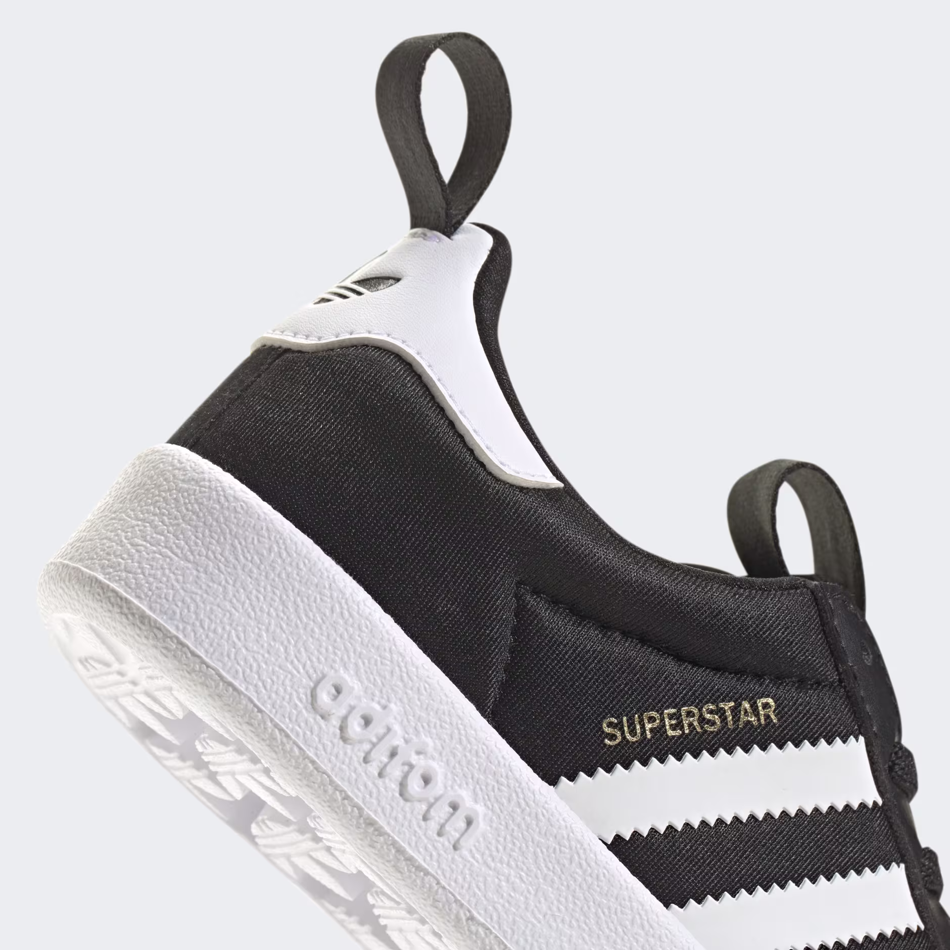 Adidas ბავშვის სპორტული ფეხსაცმელი