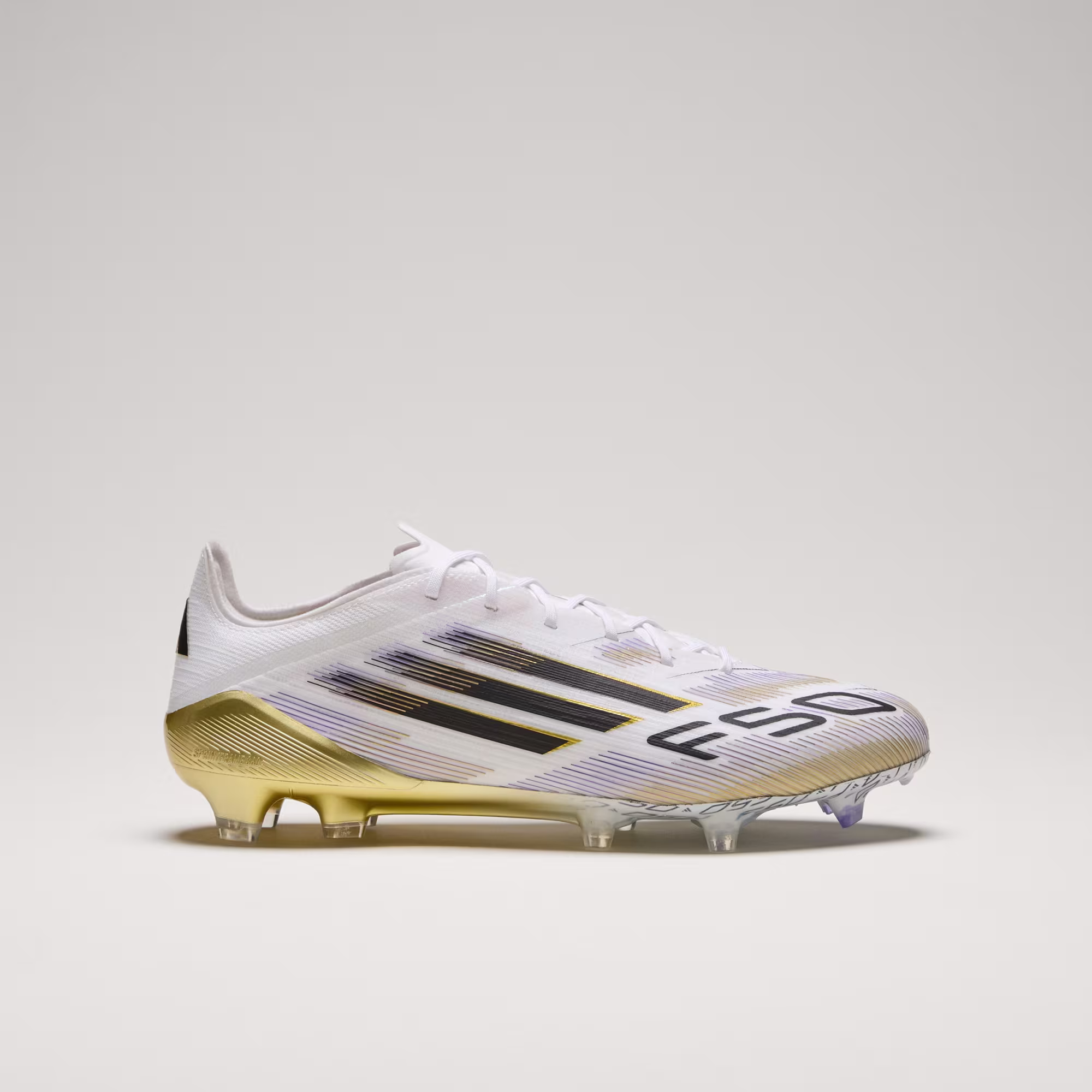Adidas მამაკაცის სპორტული ფეხსაცმელი