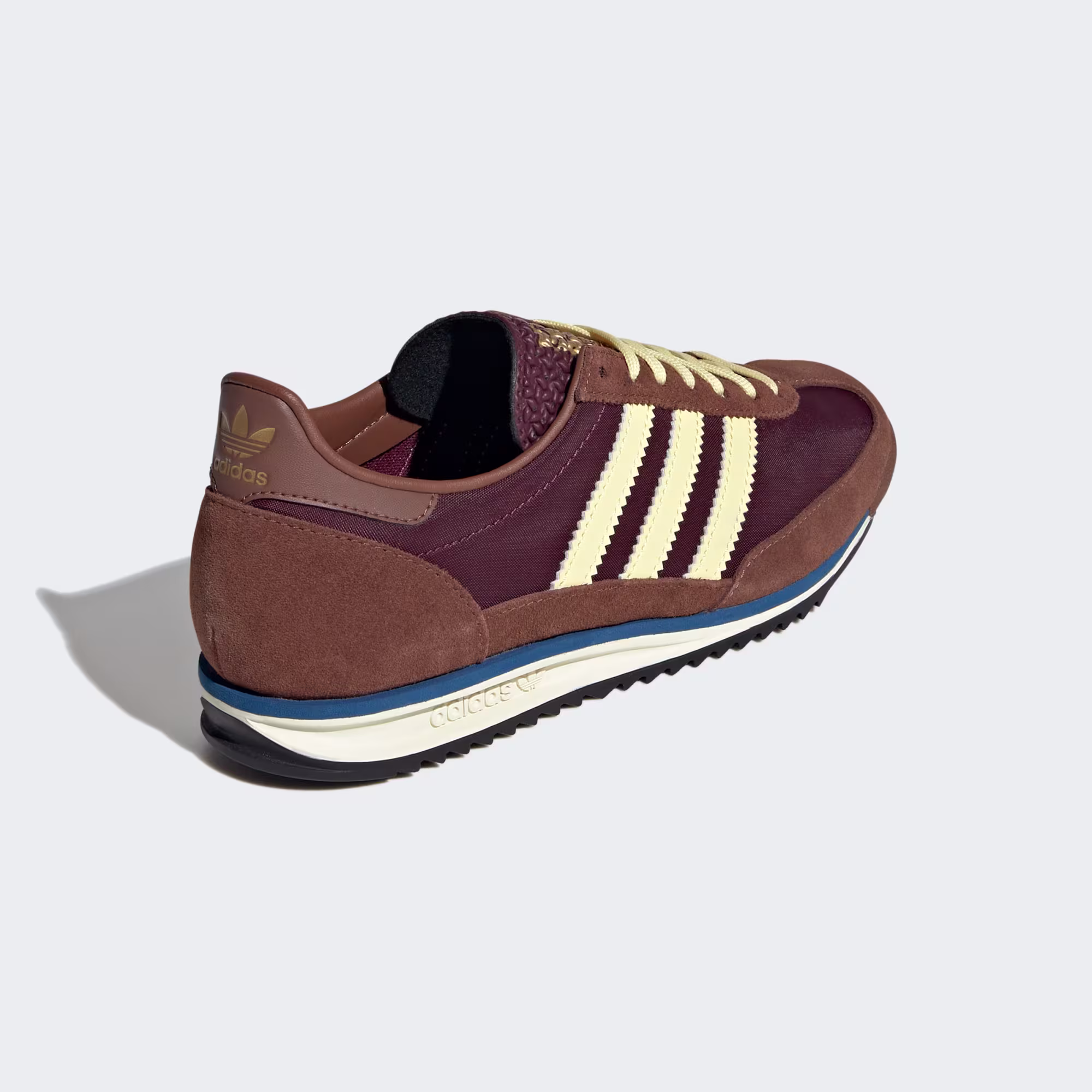 Adidas ქალის სპორტული ფეხსაცმელი