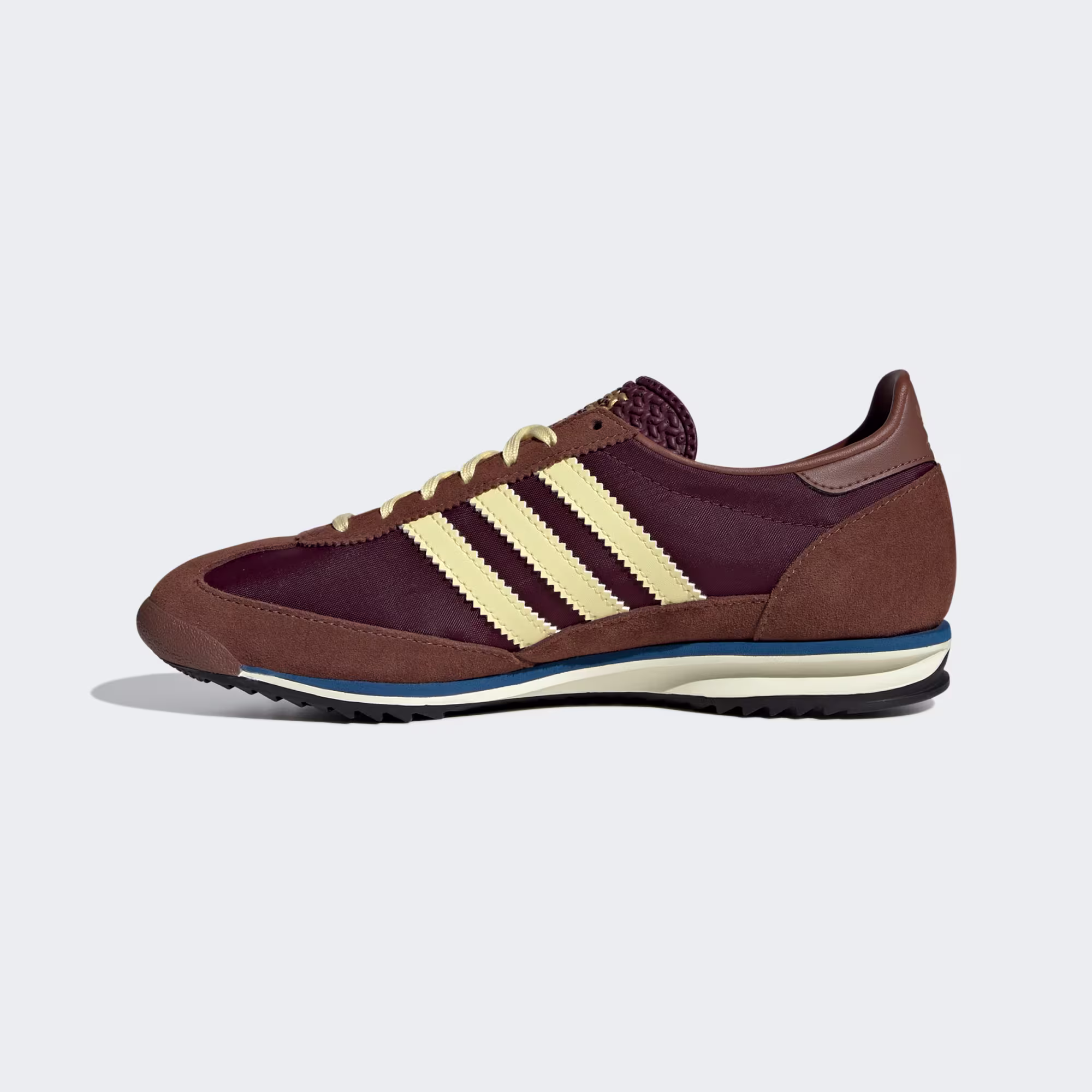 Adidas ქალის სპორტული ფეხსაცმელი