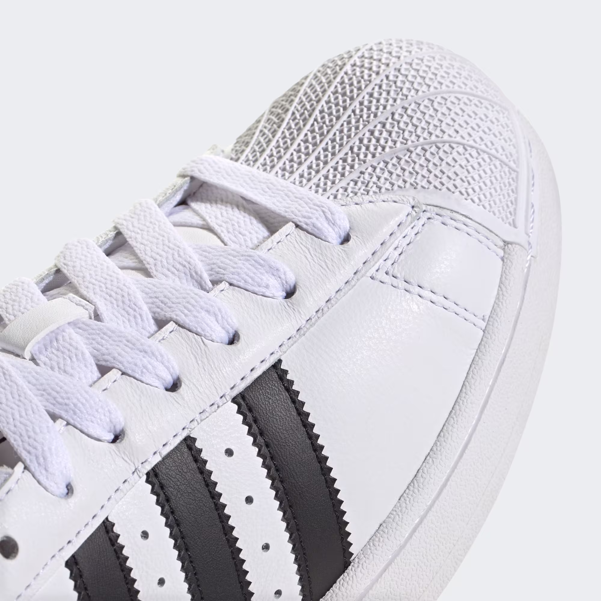 Adidas მამაკაცის სპორტული ფეხსაცმელი SUPERSTAR II