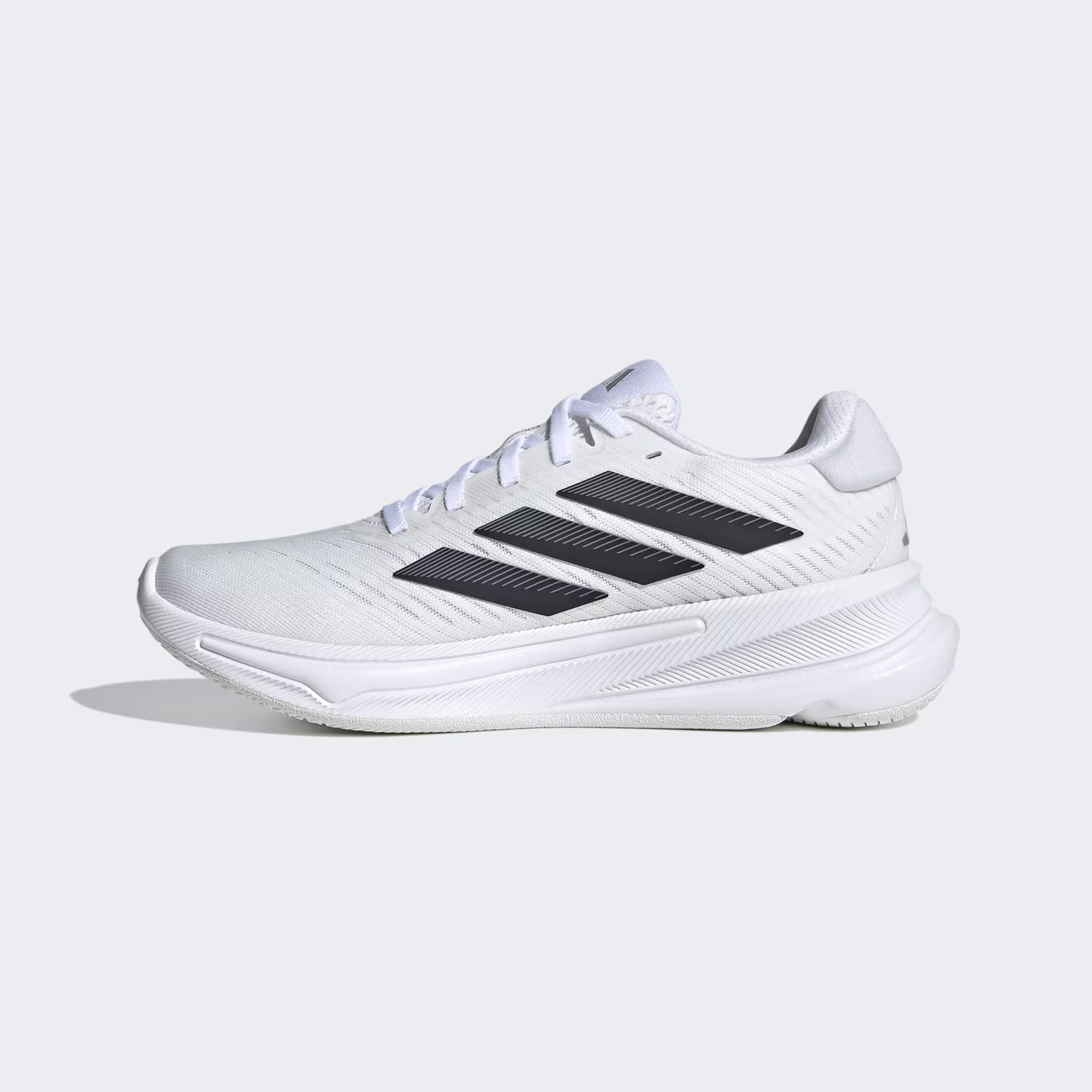 Adidas ქალის სპორტული ფეხსაცმელი