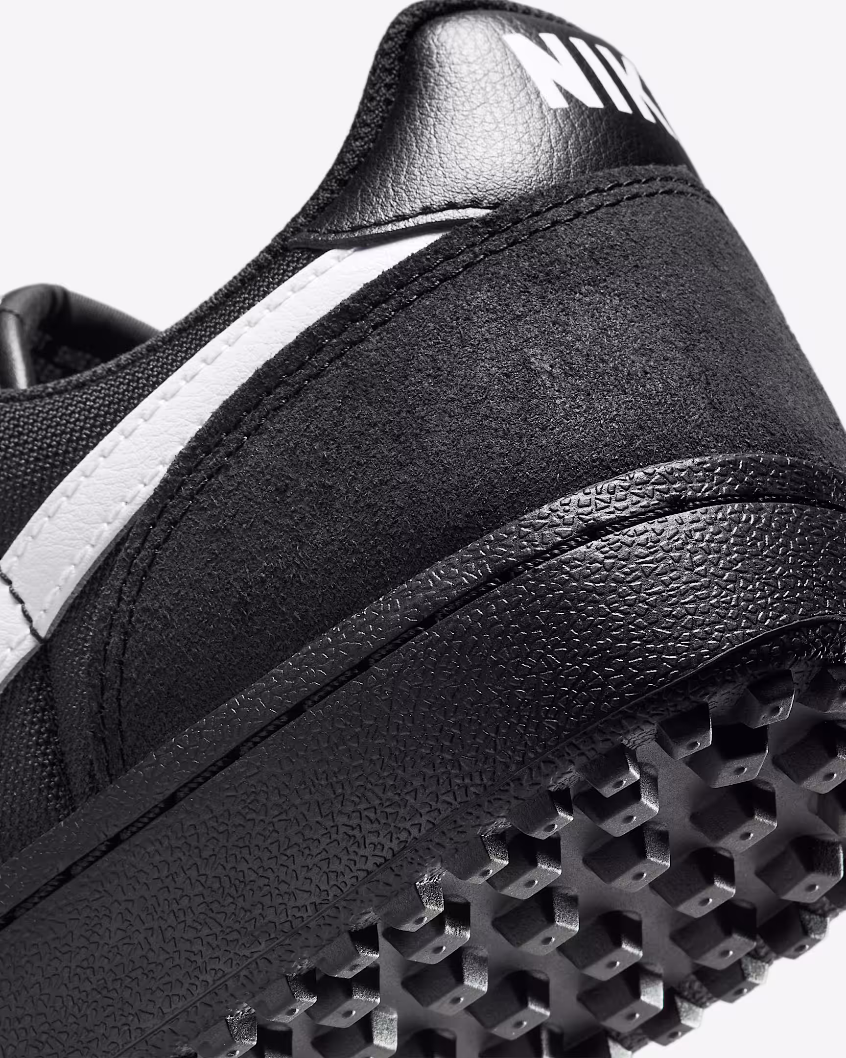 Nike მამაკაცის სპორტული ფეხსაცმელი