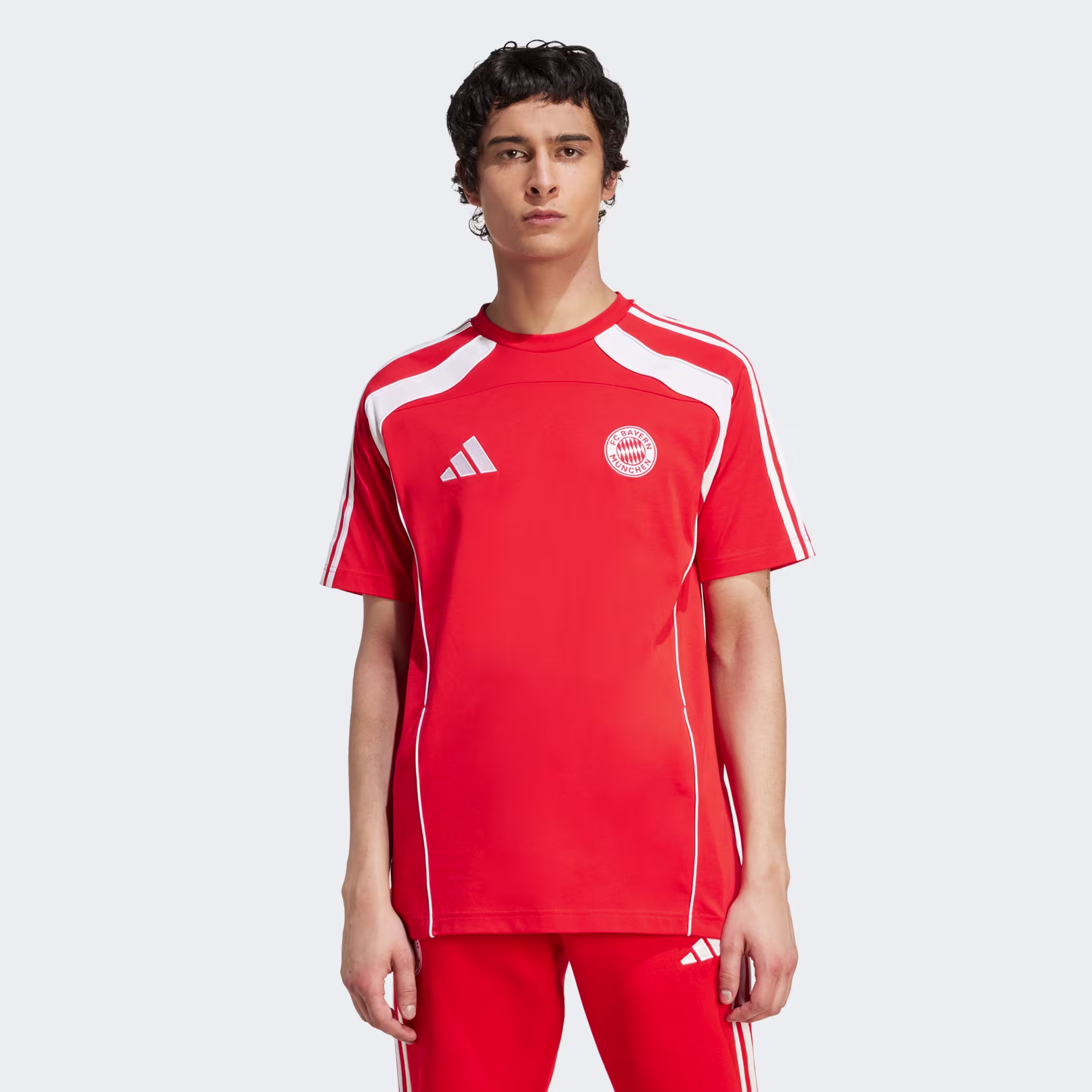 Adidas მამაკაცის მაისური