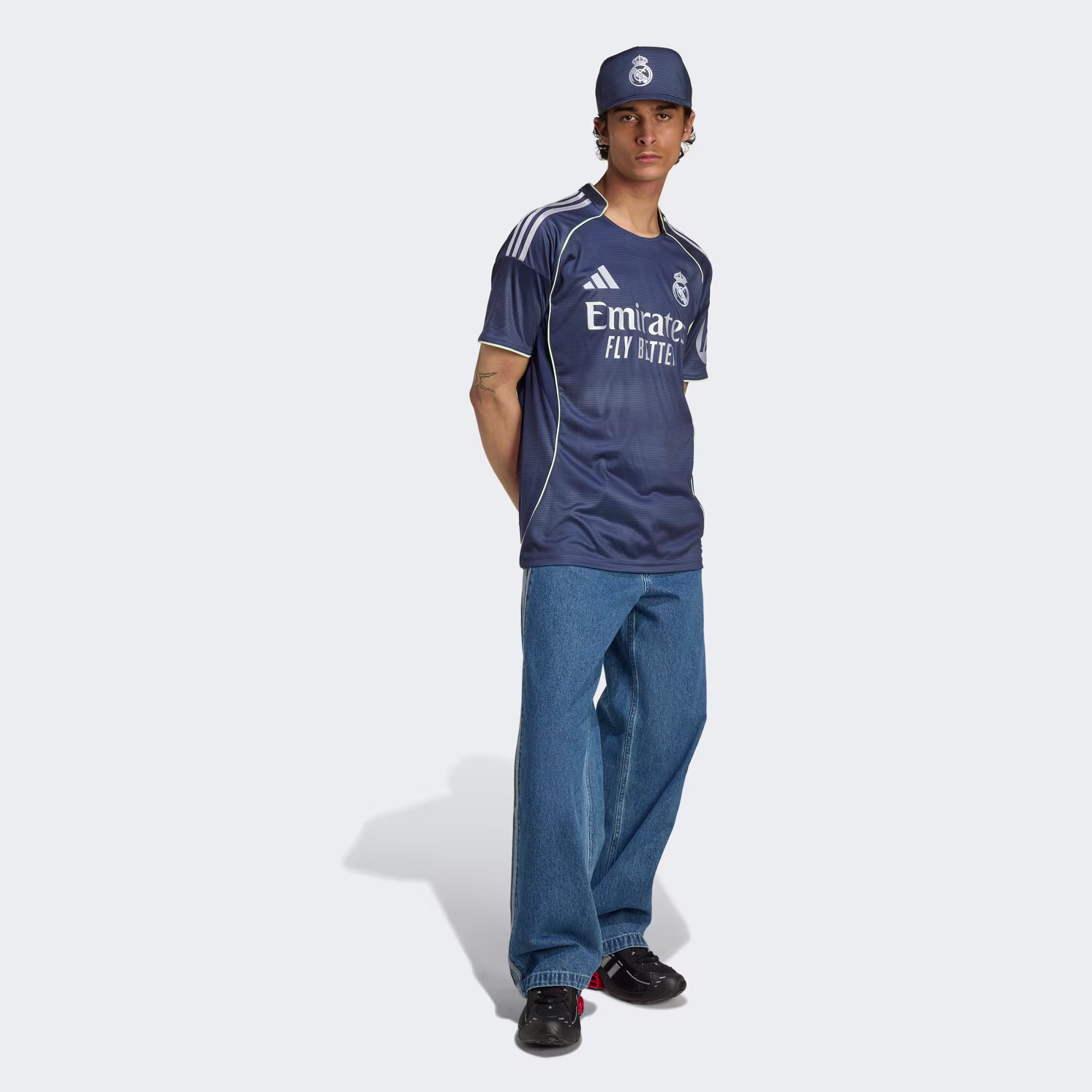 Adidas მამაკაცის მაისური