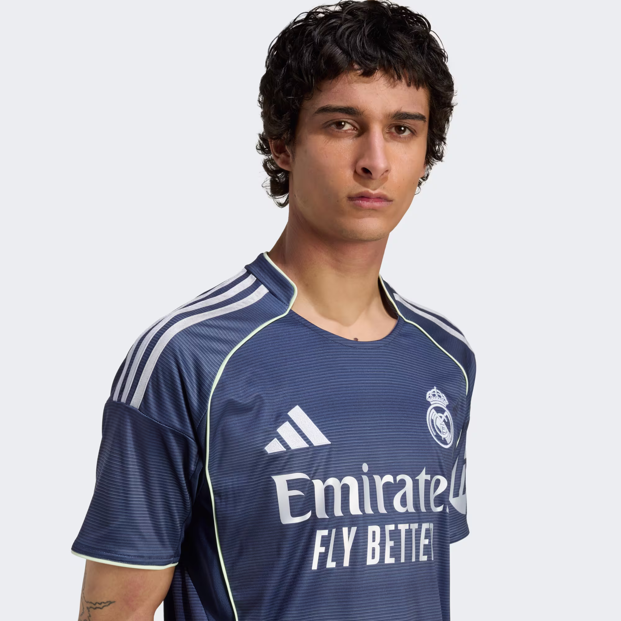 Adidas მამაკაცის მაისური