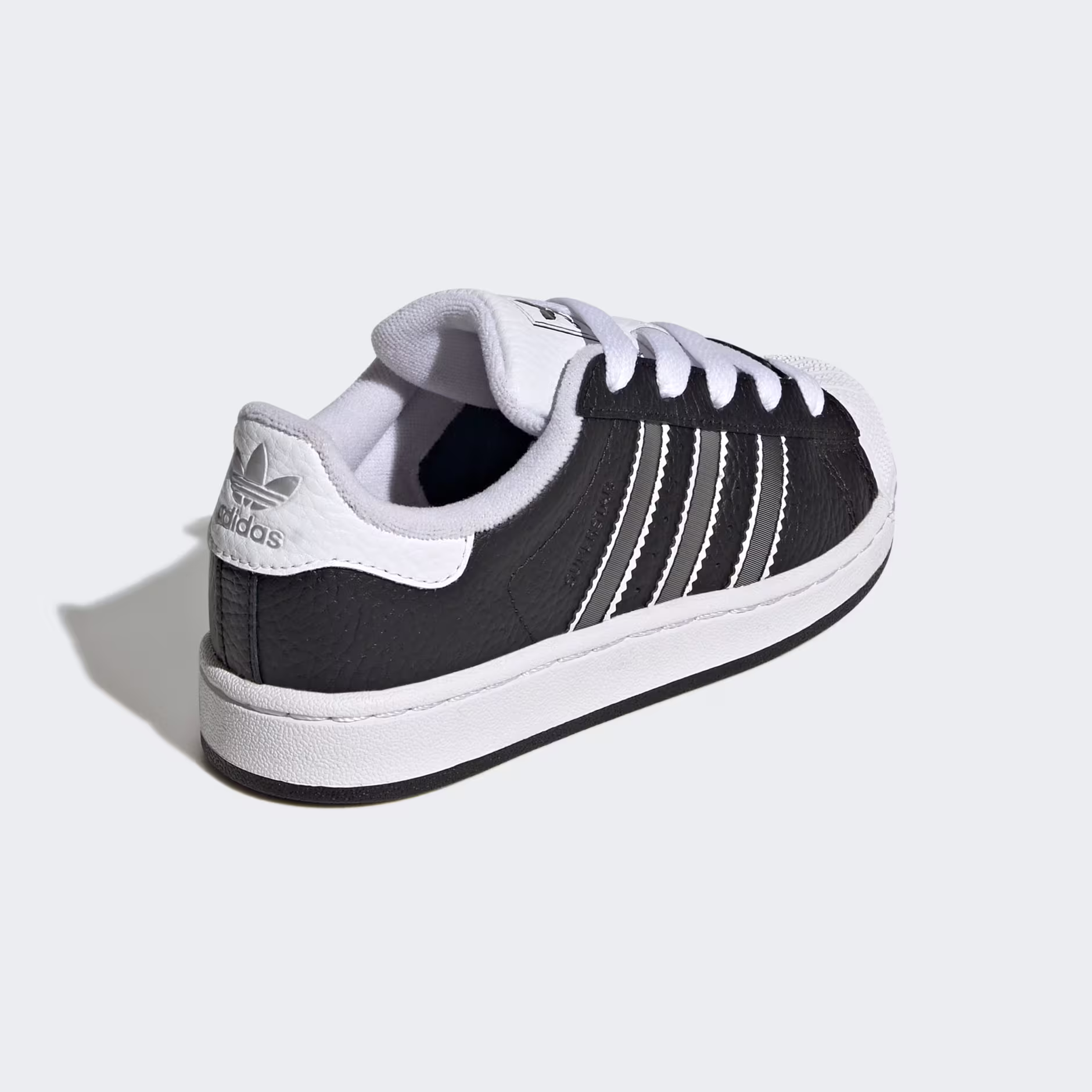 Adidas ბავშვის სპორტული ფეხსაცმელი