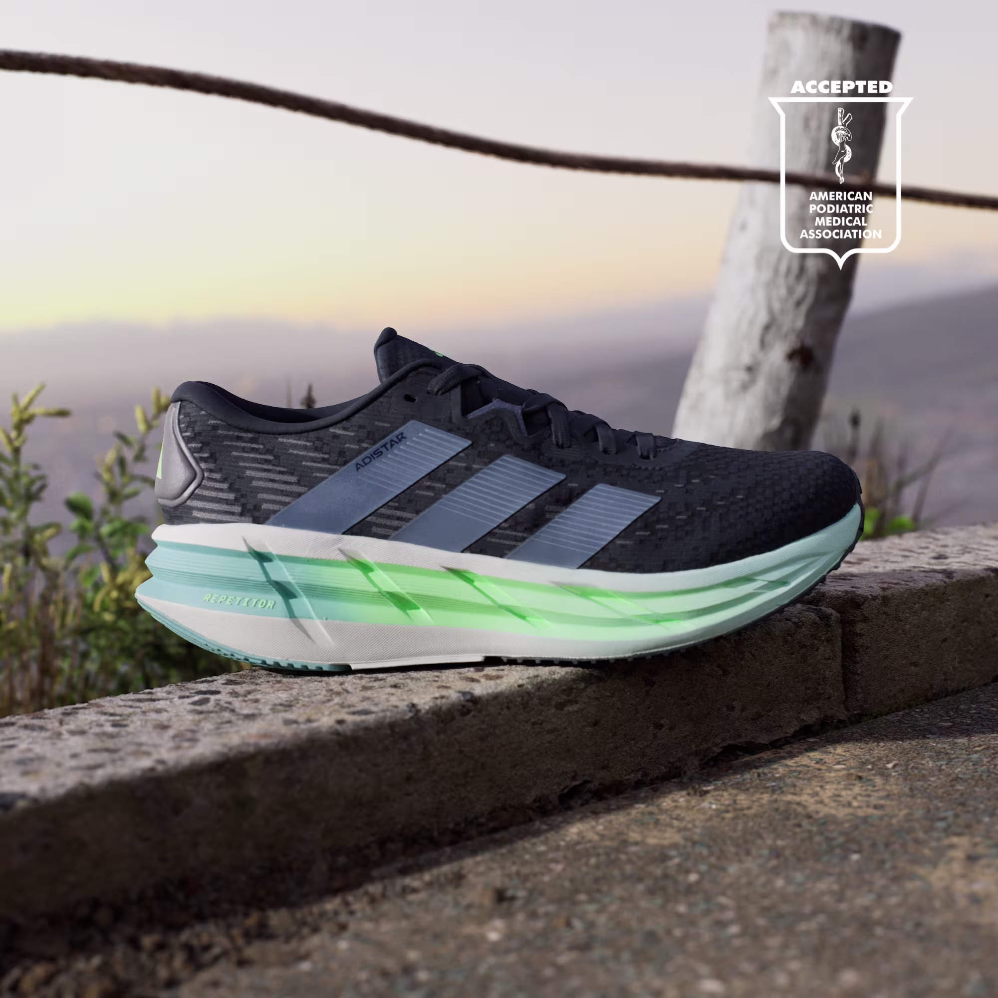 Adidas მამაკაცის სპორტული ფეხსაცმელი
