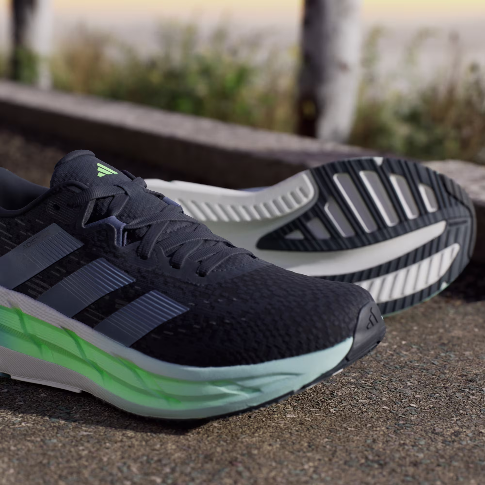 Adidas მამაკაცის სპორტული ფეხსაცმელი