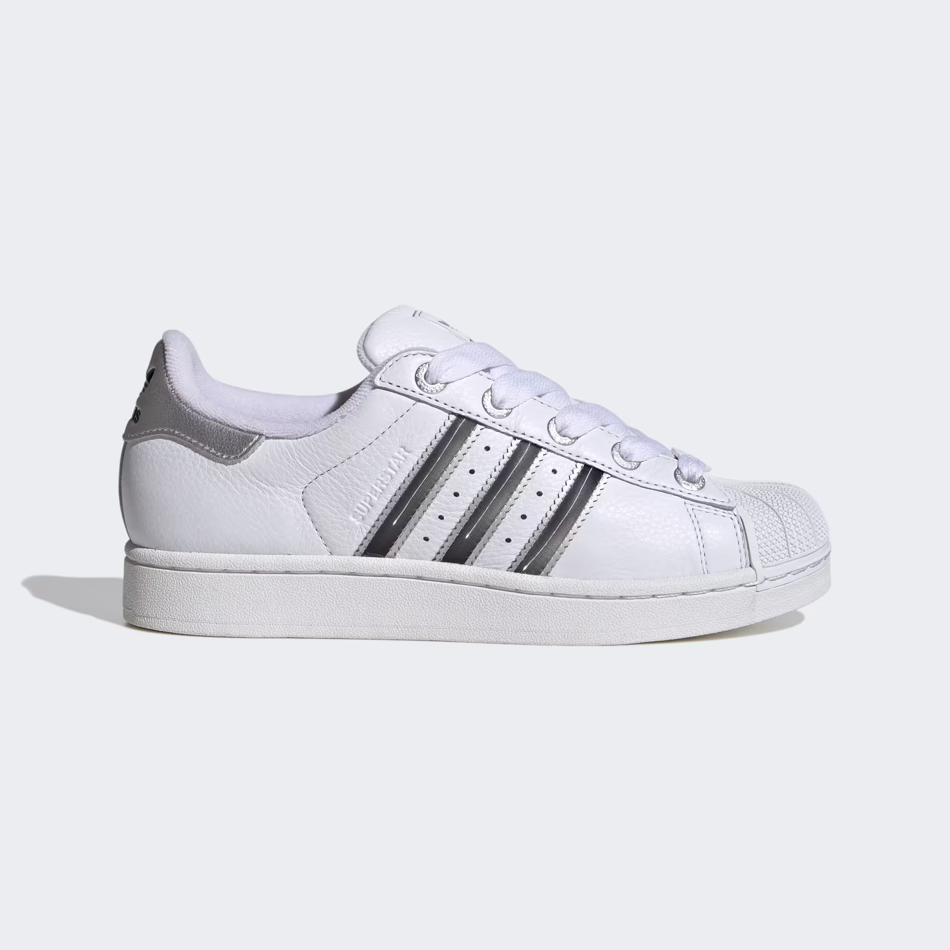 Adidas ქალის სპორტული ფეხსაცმელი