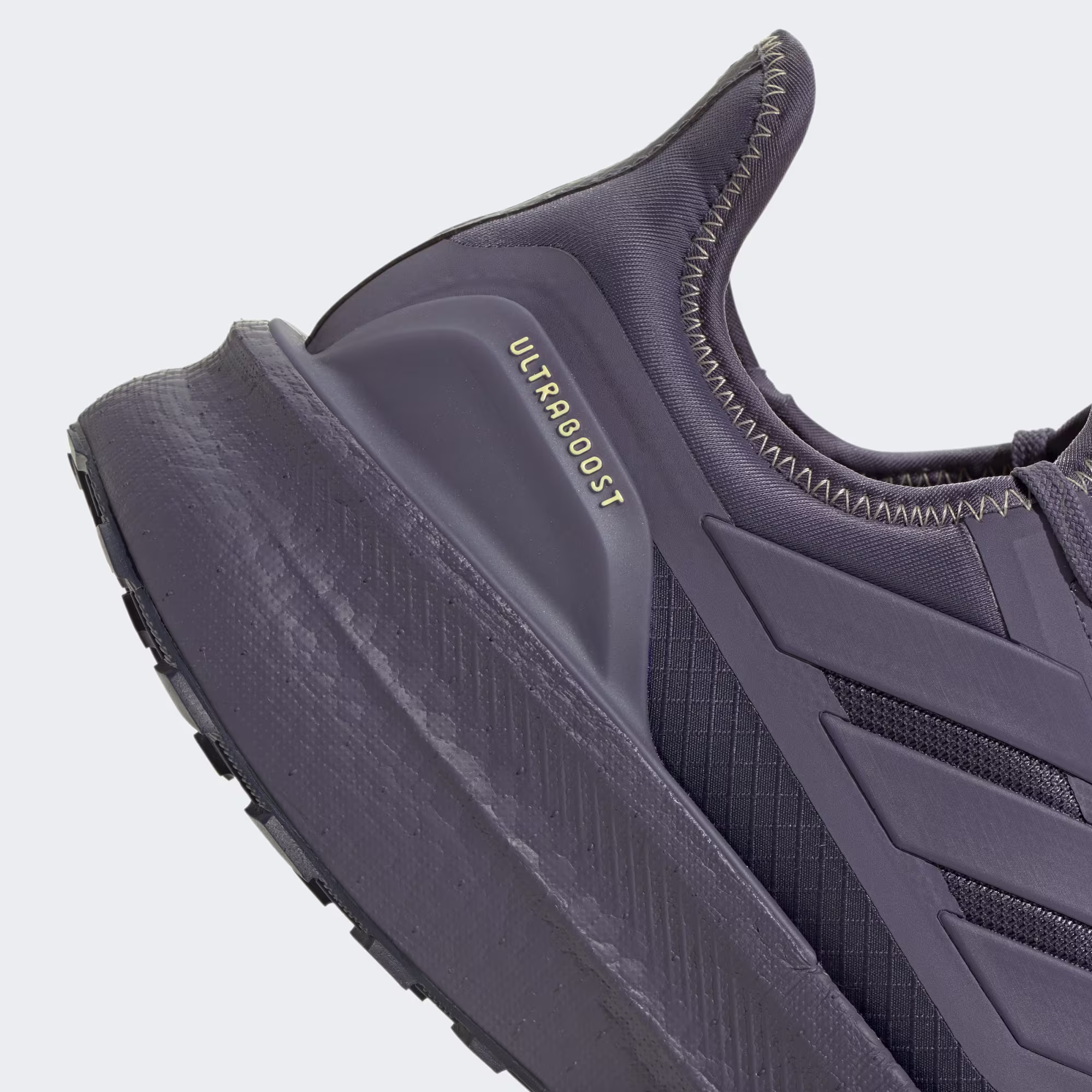 Adidas მამაკაცის სპორტული ფეხსაცმელი