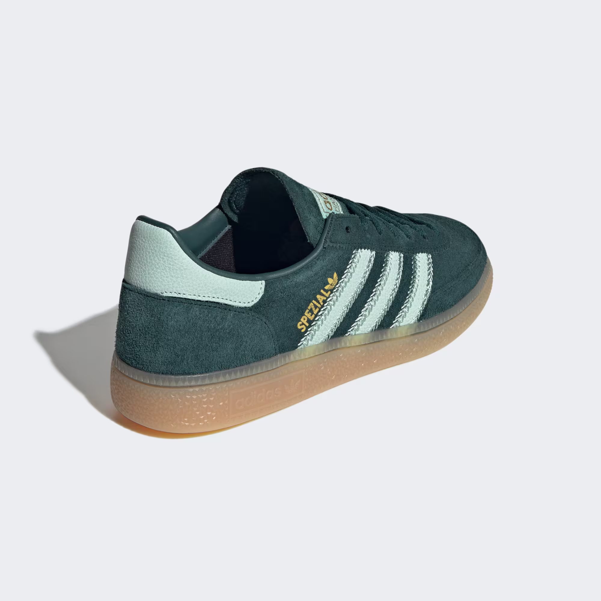 Adidas ქალის სპორტული ფეხსაცმელი