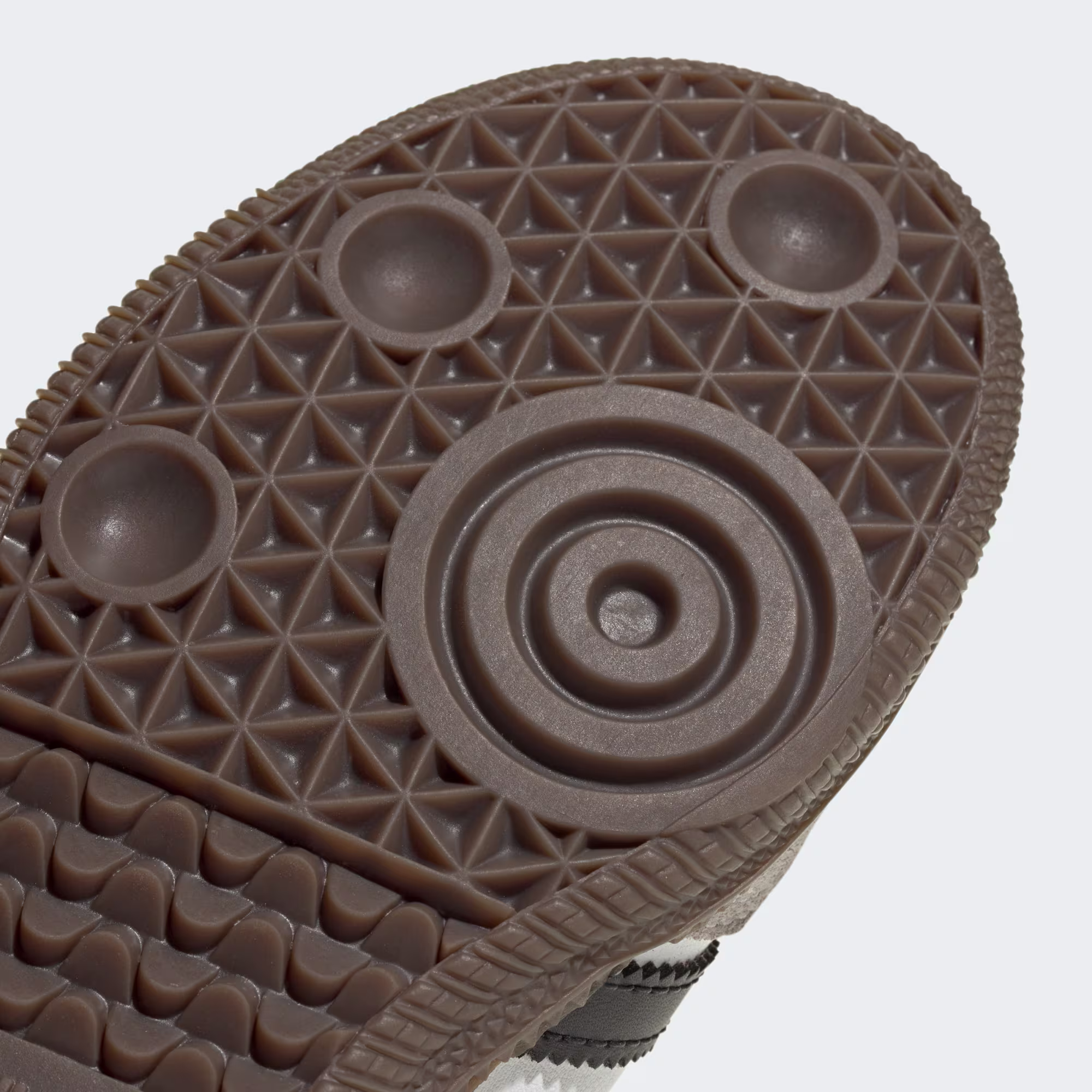 ბავშვის სპორტული ფეხსაცმელი