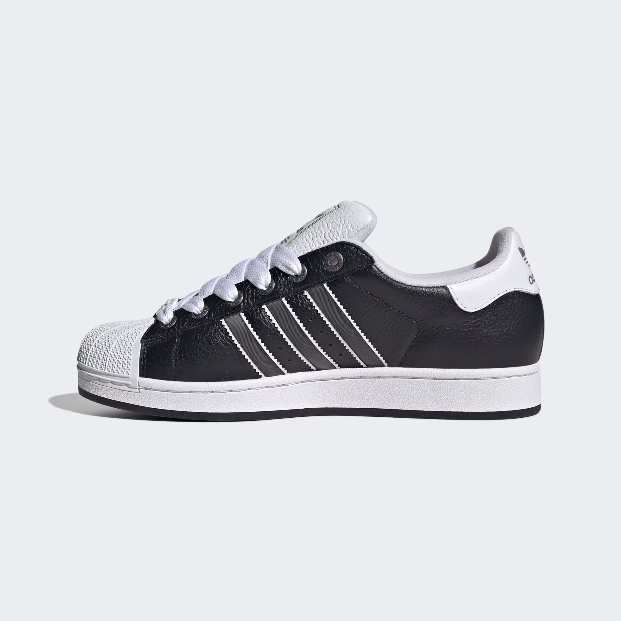 Adidas მამაკაცის სპორტული ფეხსაცმელი