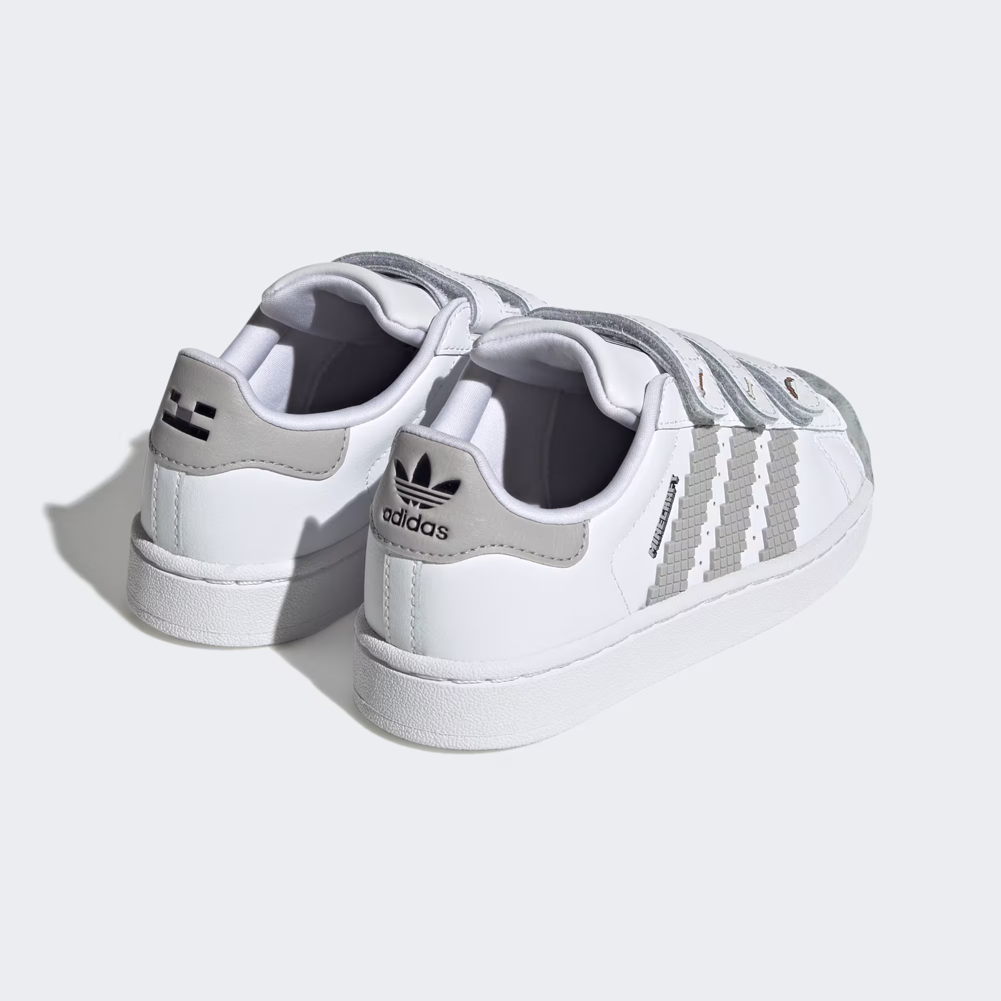 ბავშვის სპორტული ფეხსაცმელი