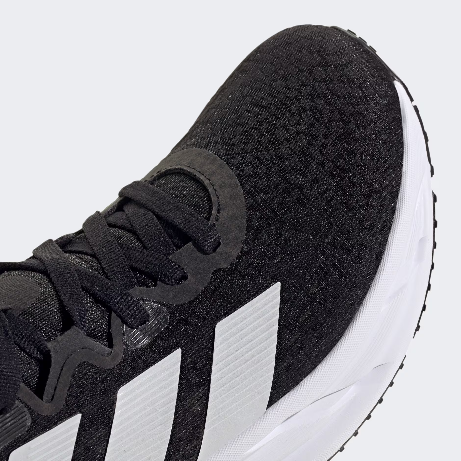 Adidas მამაკაცის სპორტული ფეხსაცმელი