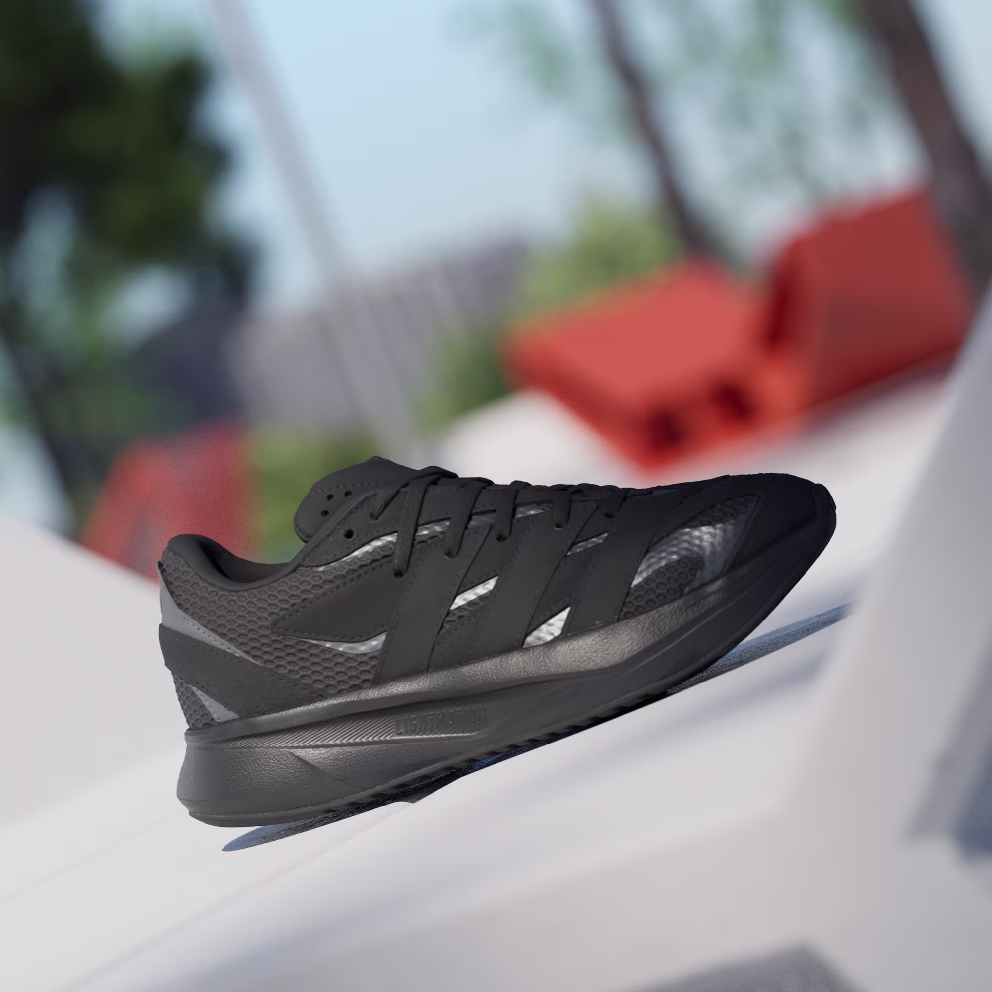 Adidas ბავშვის სპორტული ფეხსაცმელი LIGHTBLAZE J